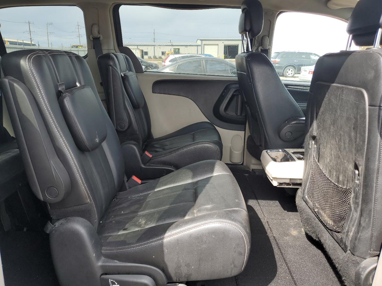 2013 CHRYSLER TOWN & COUNTRY TOURING photo 11
