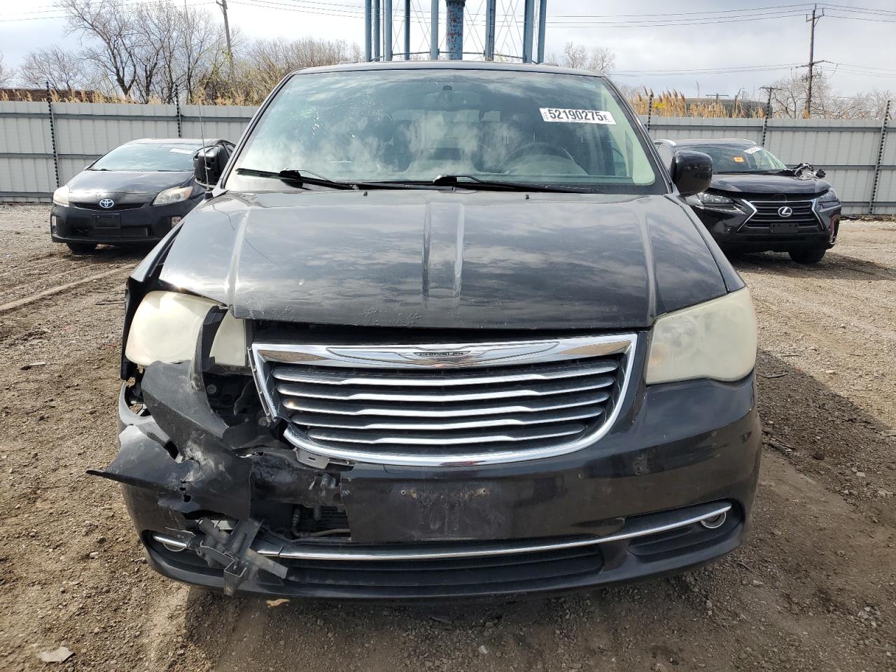 2013 CHRYSLER TOWN & COUNTRY TOURING photo 5