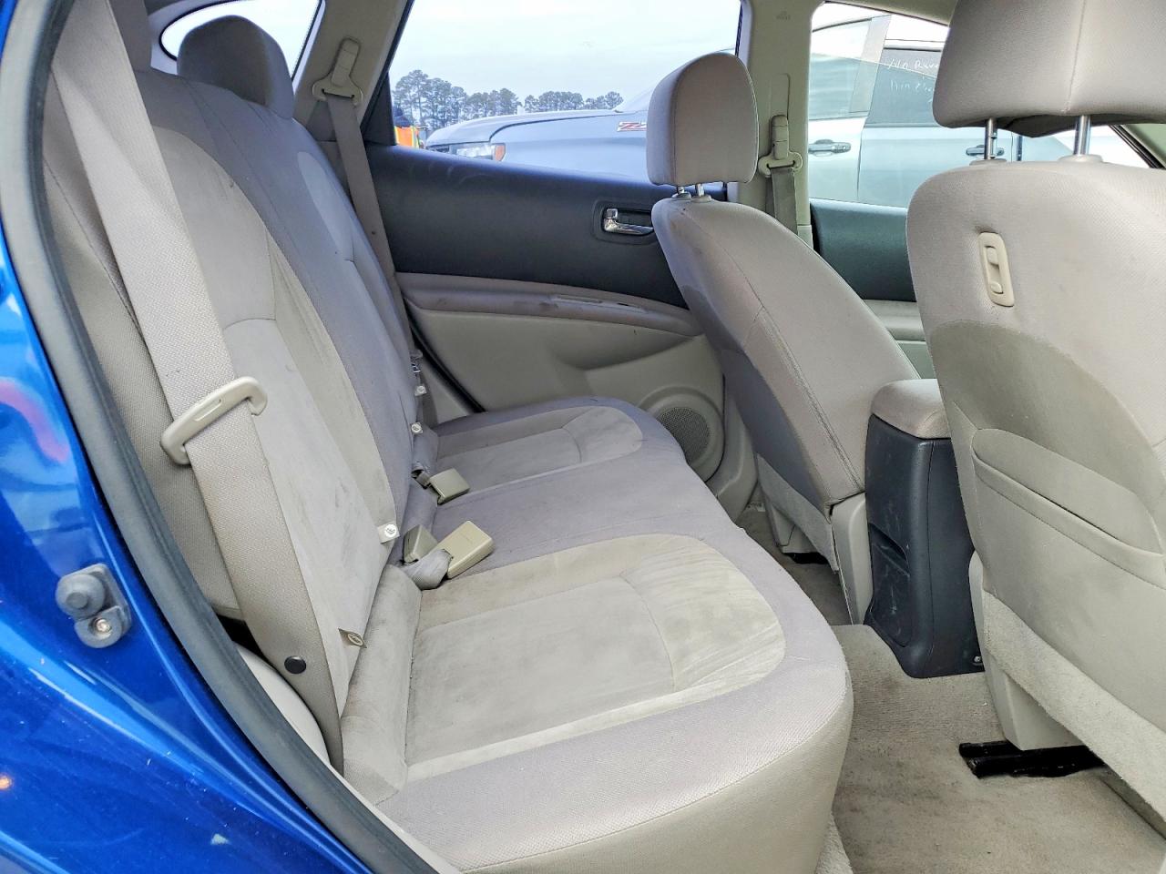 2010 NISSAN ROGUE S photo 11