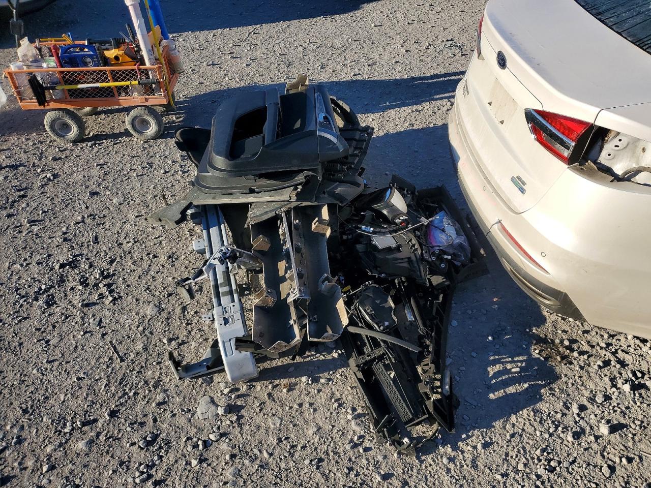 2020 FORD FUSION SE photo 12