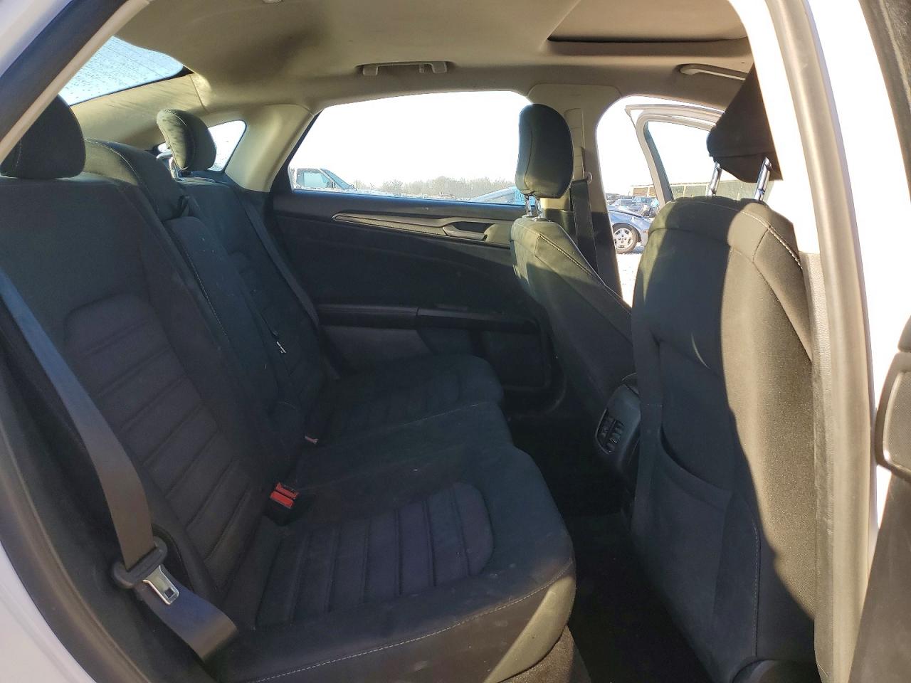 2020 FORD FUSION SE photo 10