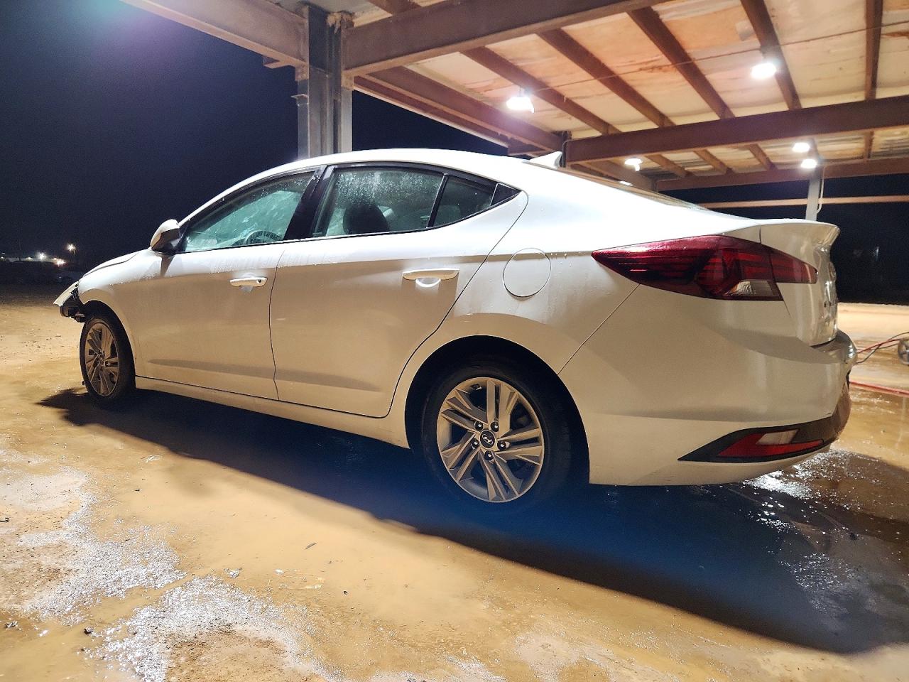 2020 HYUNDAI ELANTRA SEL photo 2