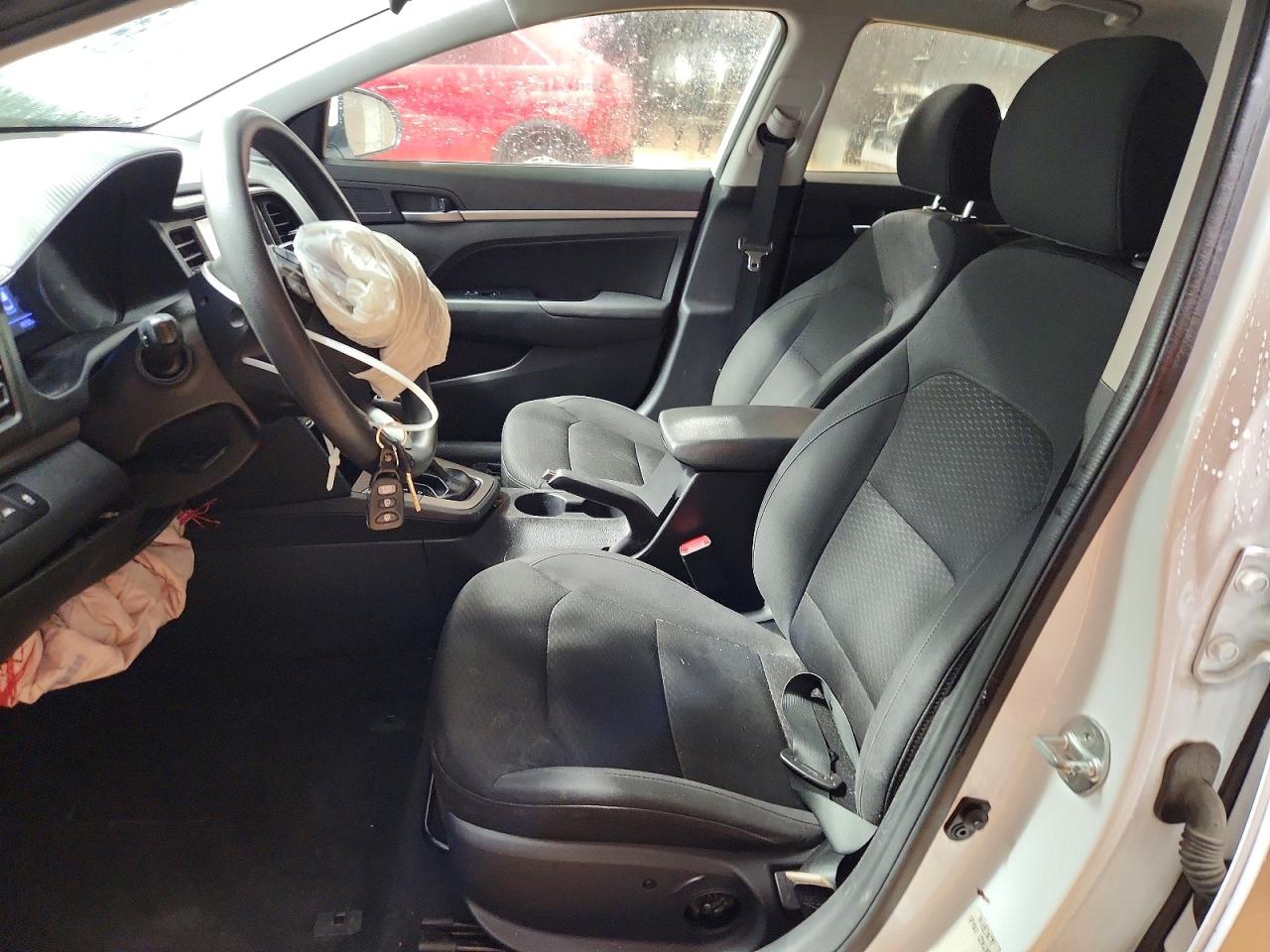 2020 HYUNDAI ELANTRA SEL photo 7