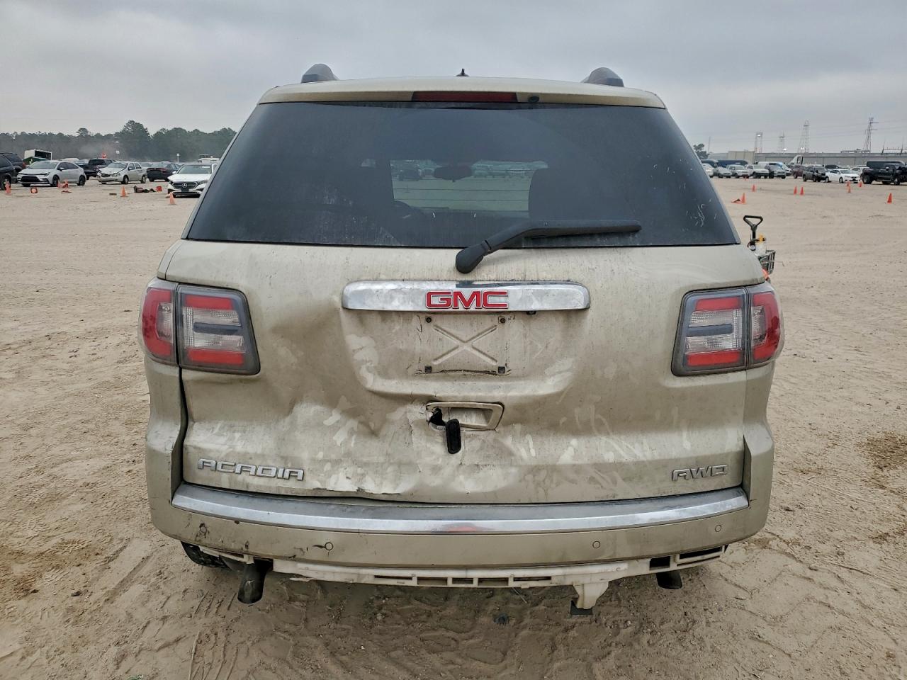 2014 GMC ACADIA SLE photo 6