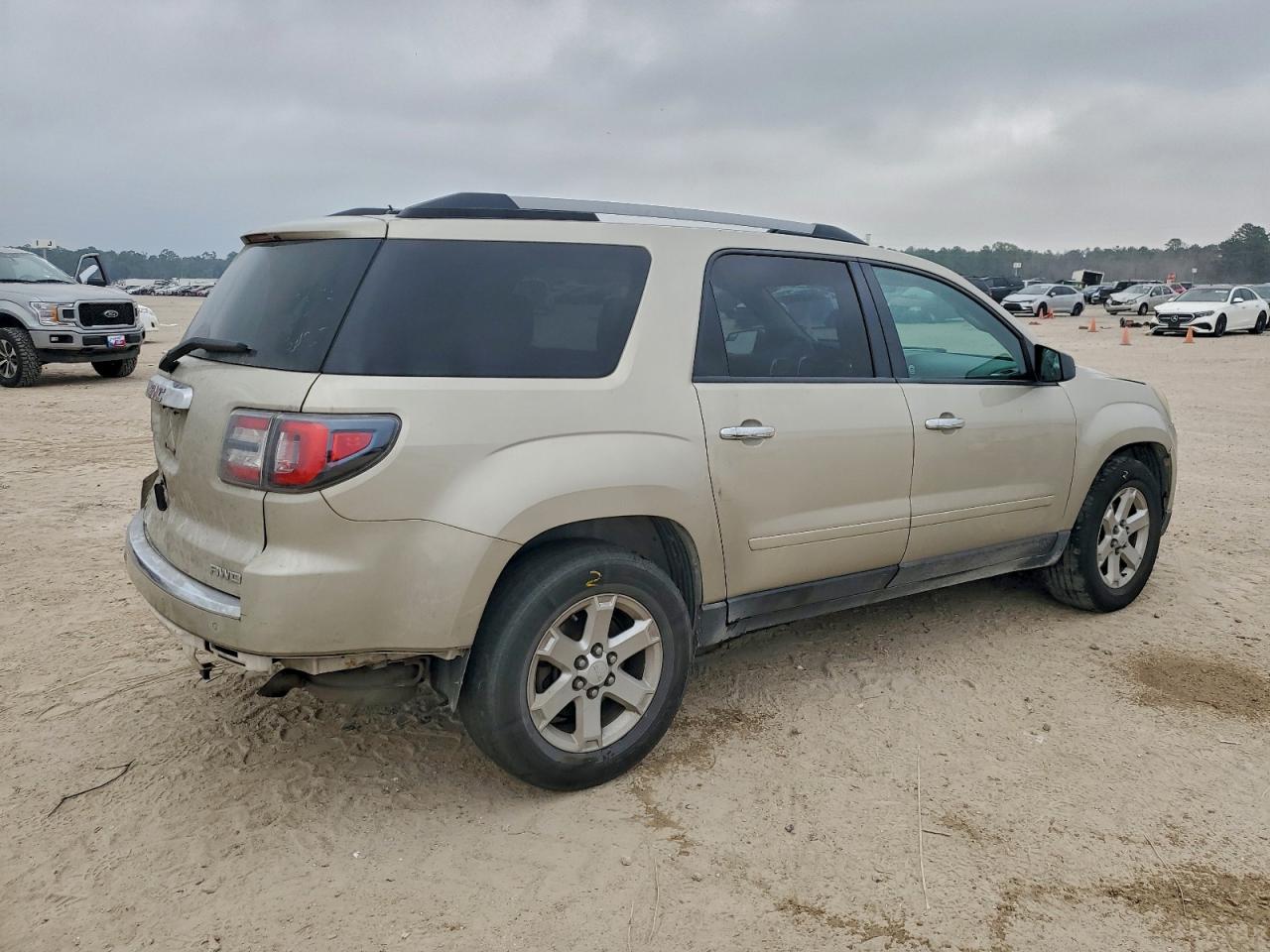 2014 GMC ACADIA SLE photo 3