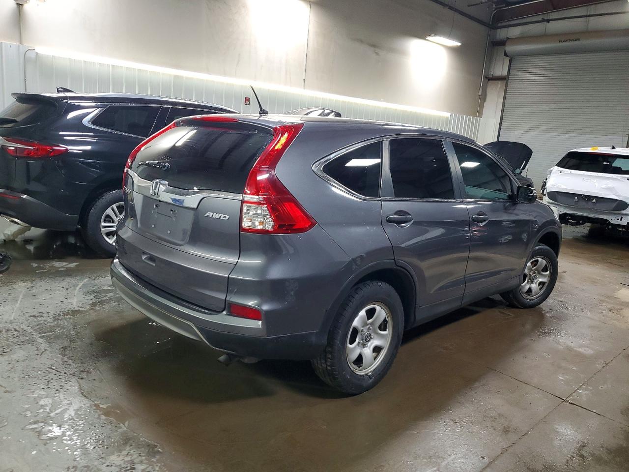 2015 HONDA CR-V LX photo 3
