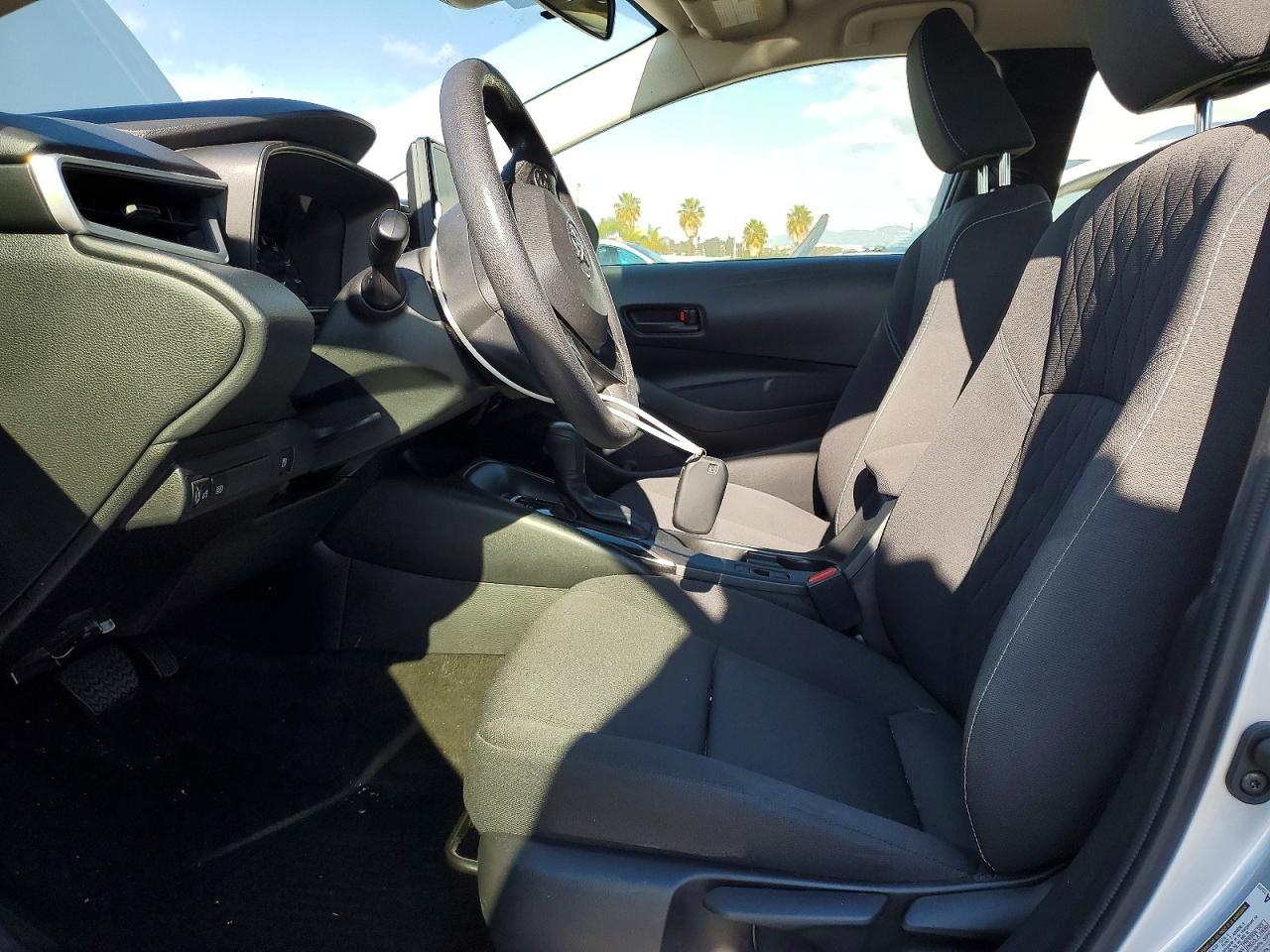 2024 TOYOTA COROLLA LE photo 7