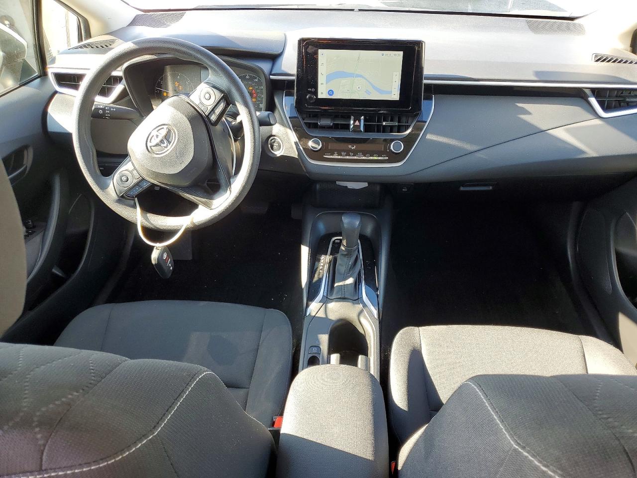 2024 TOYOTA COROLLA LE photo 8
