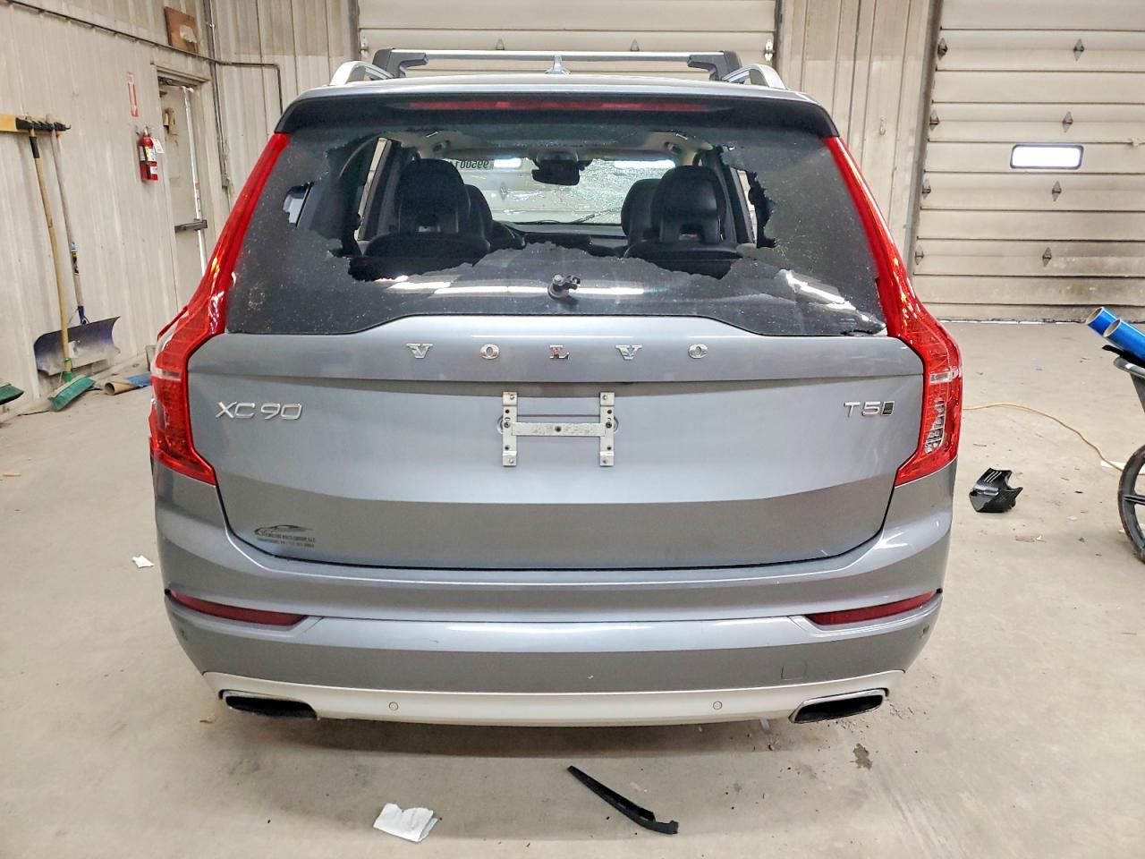 2016 VOLVO XC90 T5 photo 11