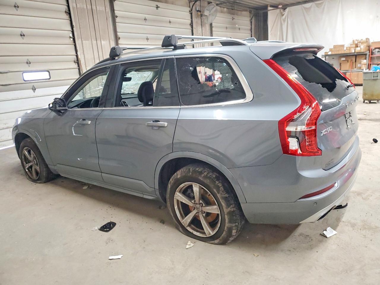 2016 VOLVO XC90 T5 photo 3