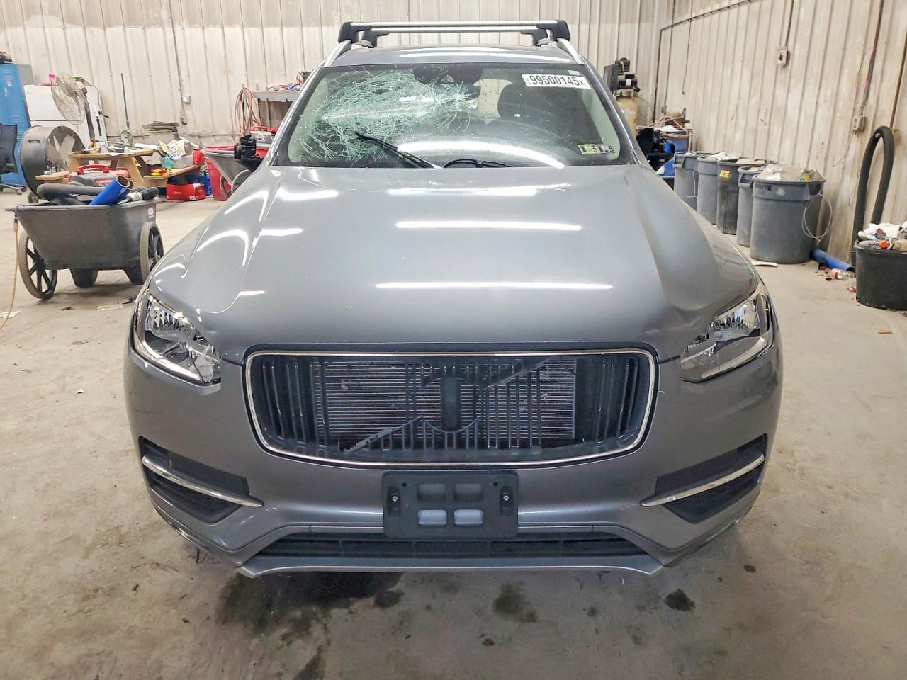 2016 VOLVO XC90 T5 photo 9