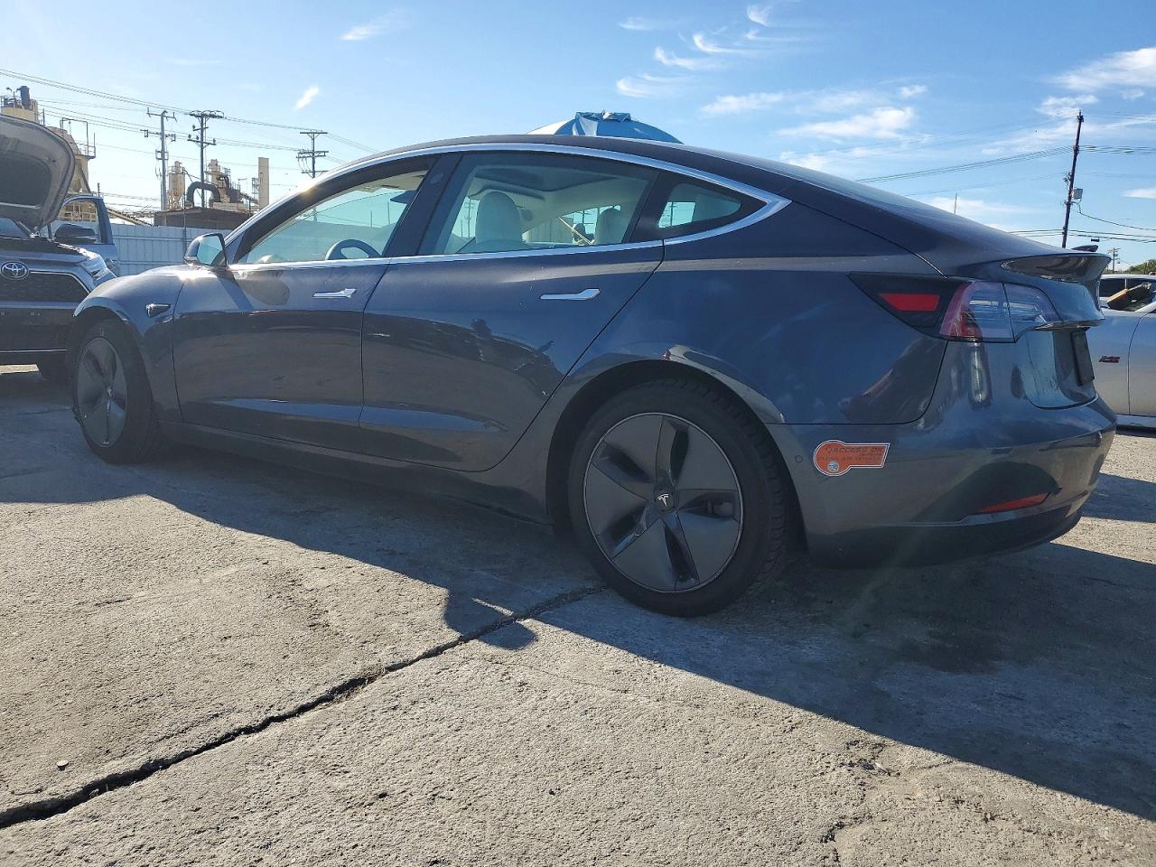2020 TESLA MODEL 3 photo 2