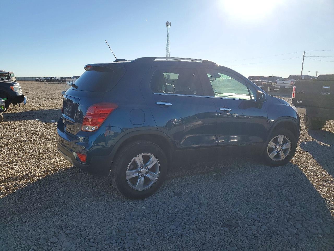 2020 CHEVROLET TRAX 1LT photo 3