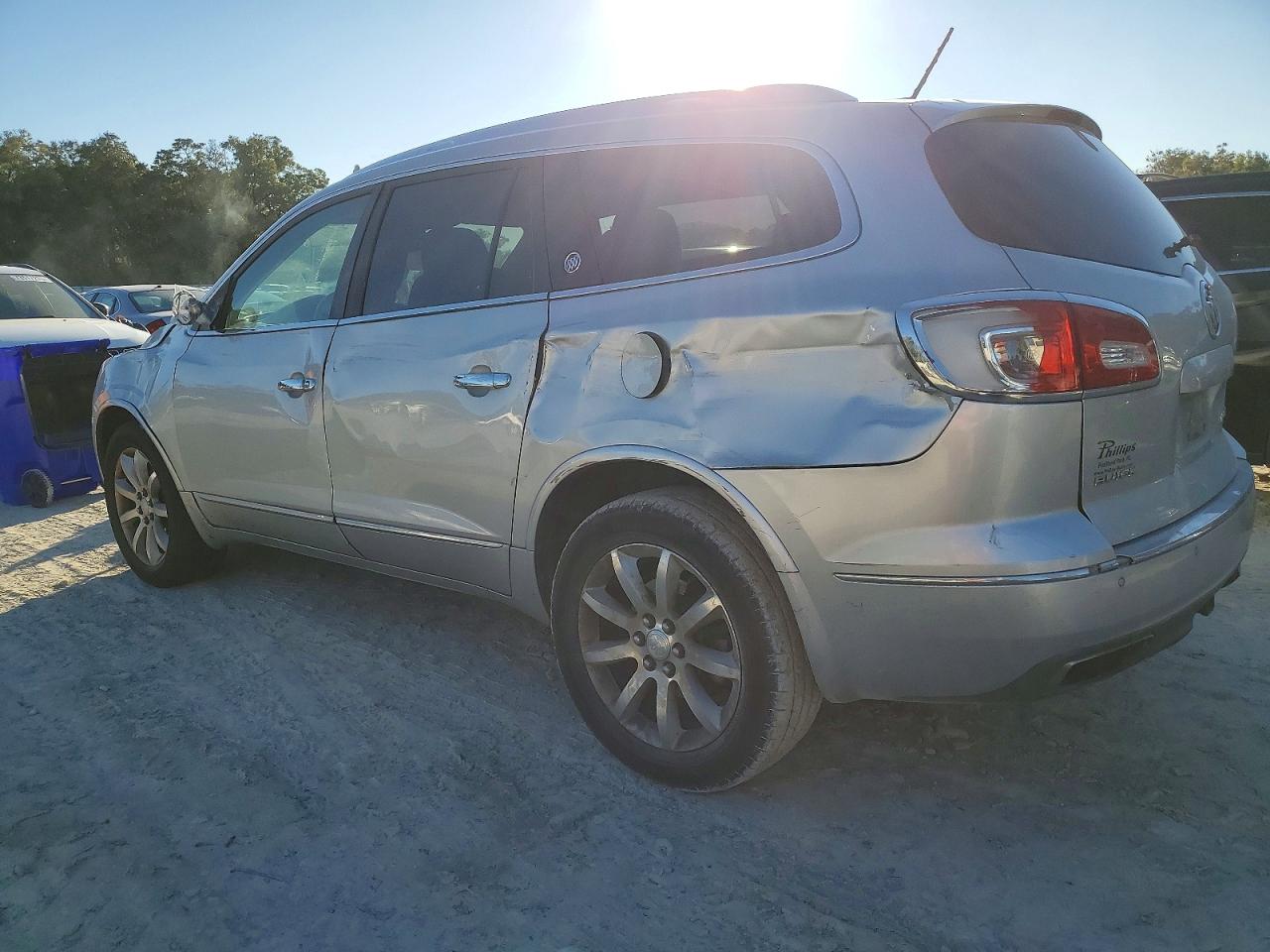 2015 BUICK ENCLAVE photo 2