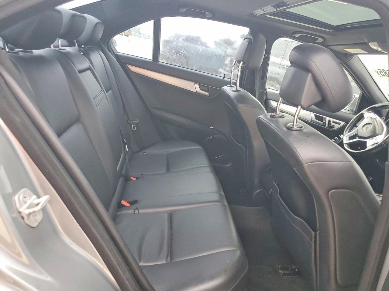 2013 MERCEDES-BENZ C 250 photo 10