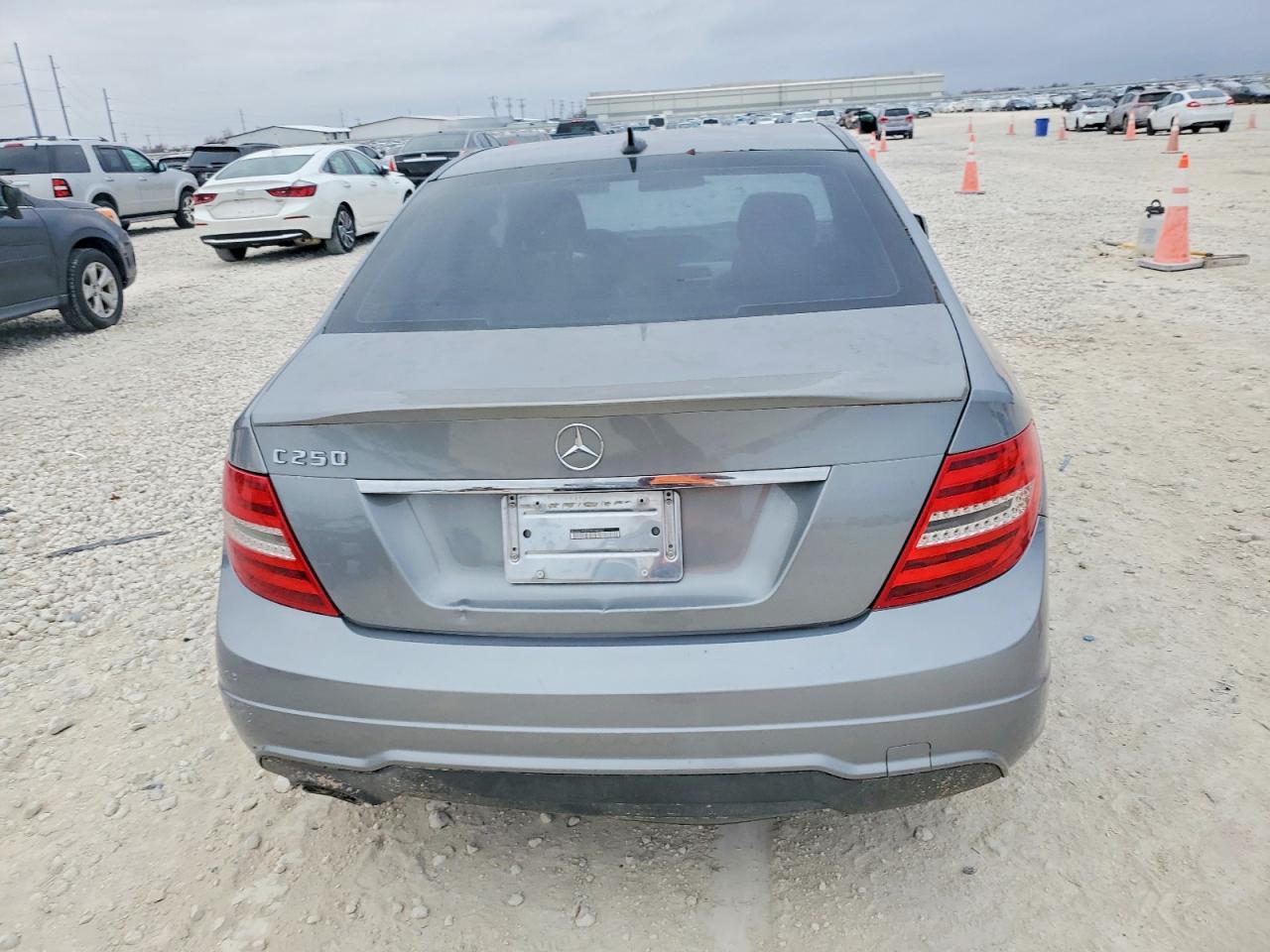 2013 MERCEDES-BENZ C 250 photo 6