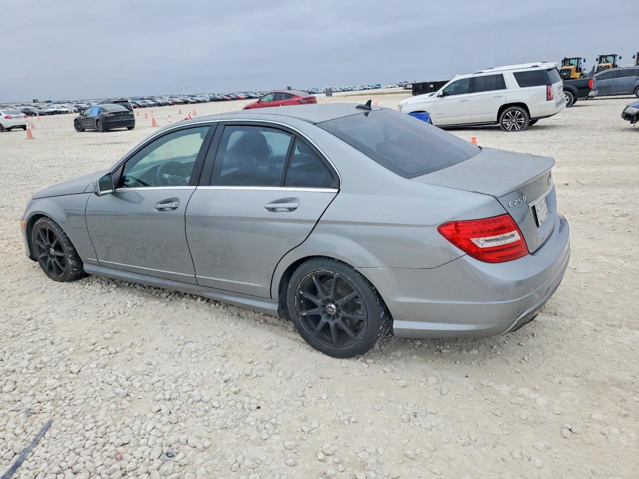 2013 MERCEDES-BENZ C 250 photo 2