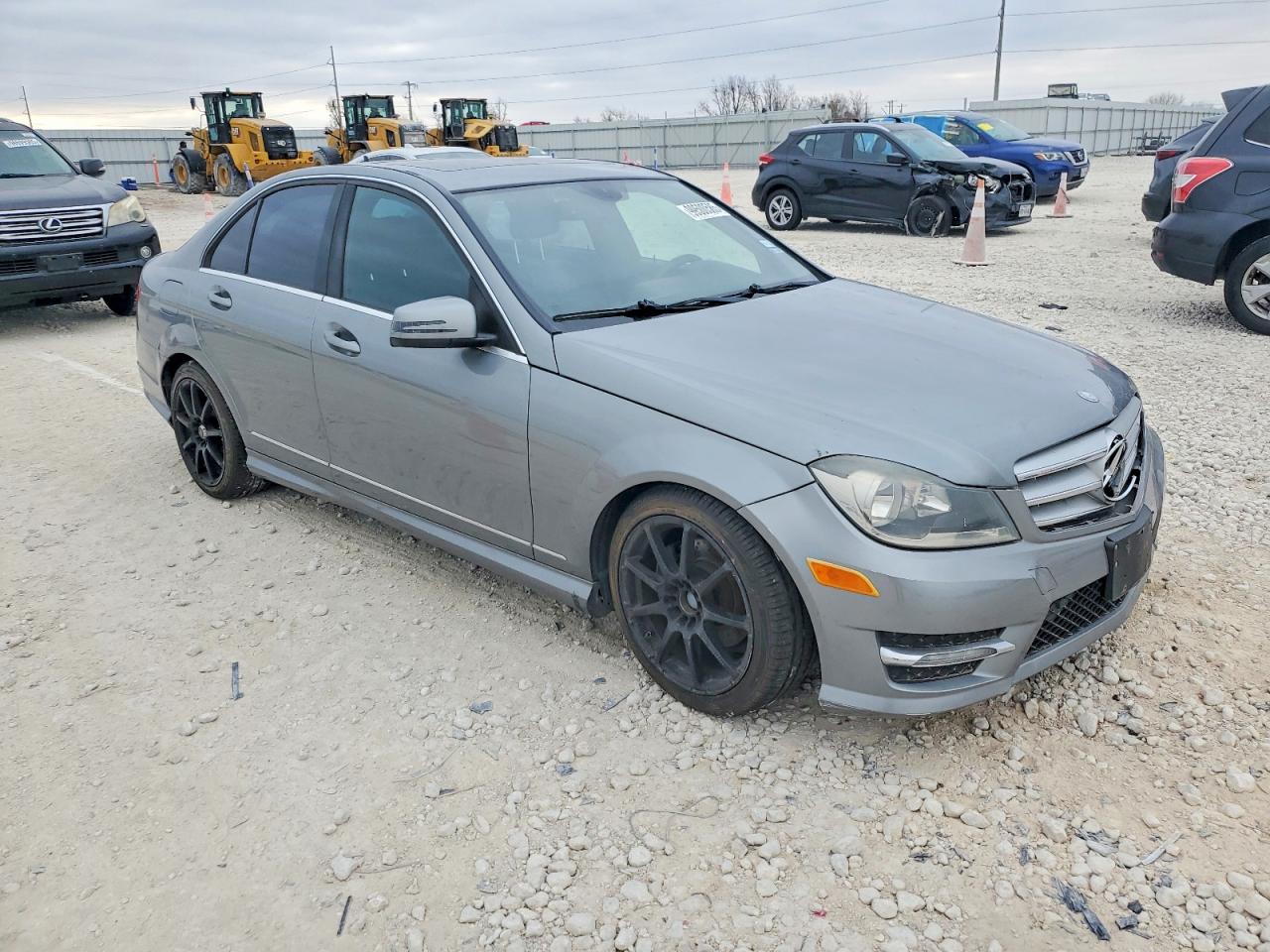 2013 MERCEDES-BENZ C 250 photo 4
