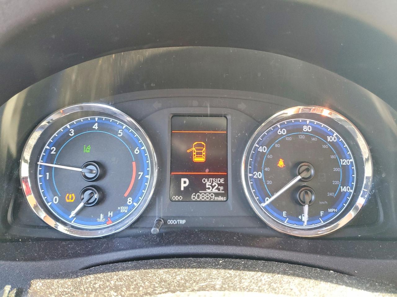 2017 TOYOTA COROLLA L photo 9