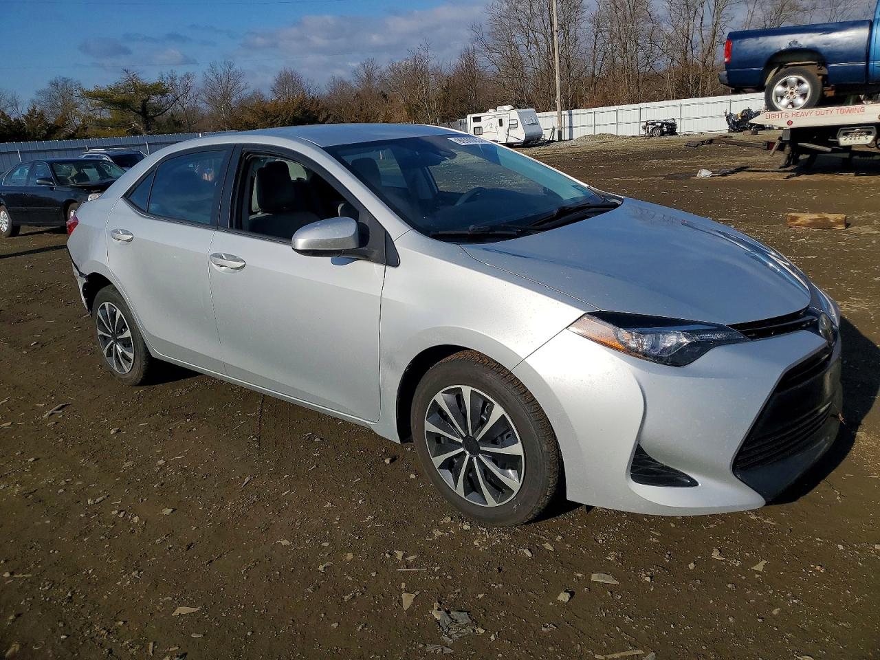 2017 TOYOTA COROLLA L photo 4
