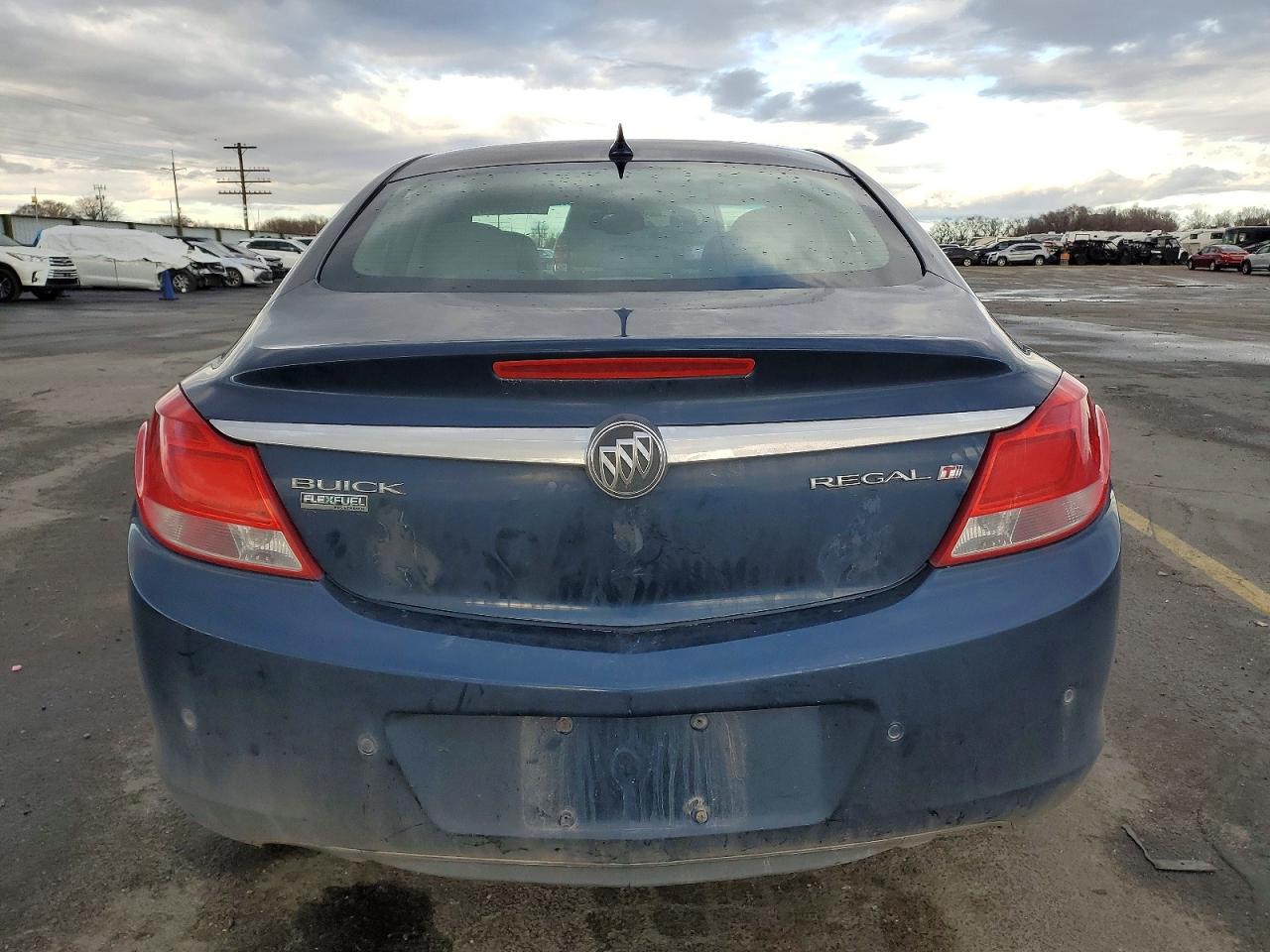 2011 BUICK REGAL CXL photo 6