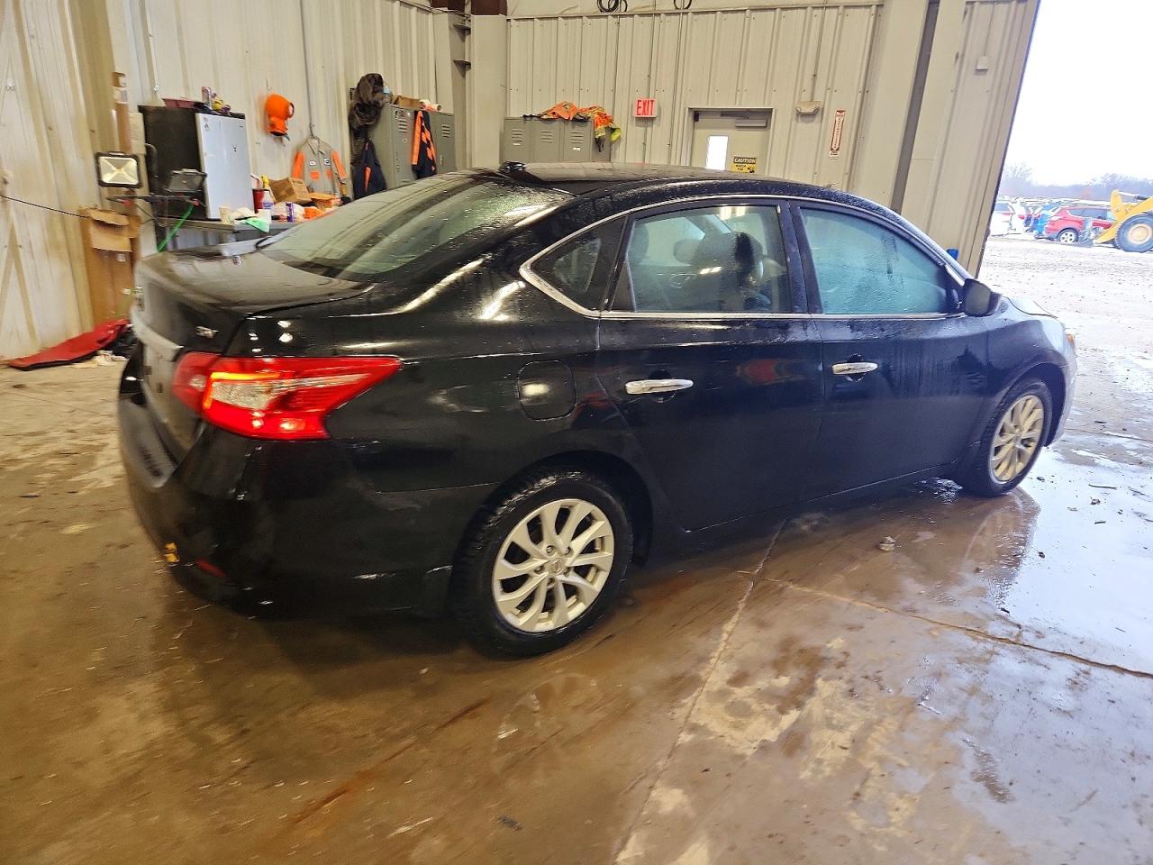 2019 NISSAN SENTRA SV photo 3