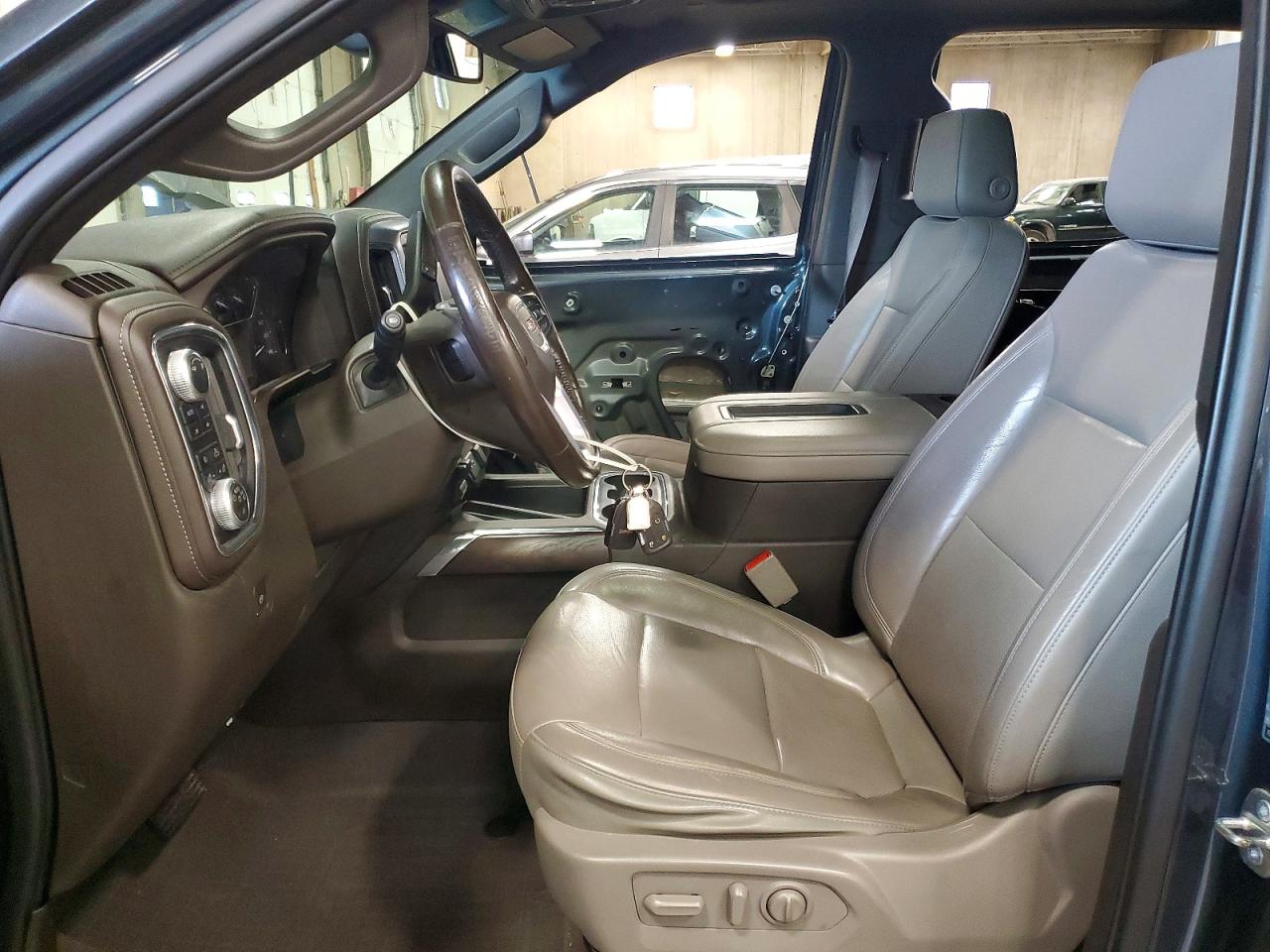 2019 GMC SIERRA K1500 SLT photo 7