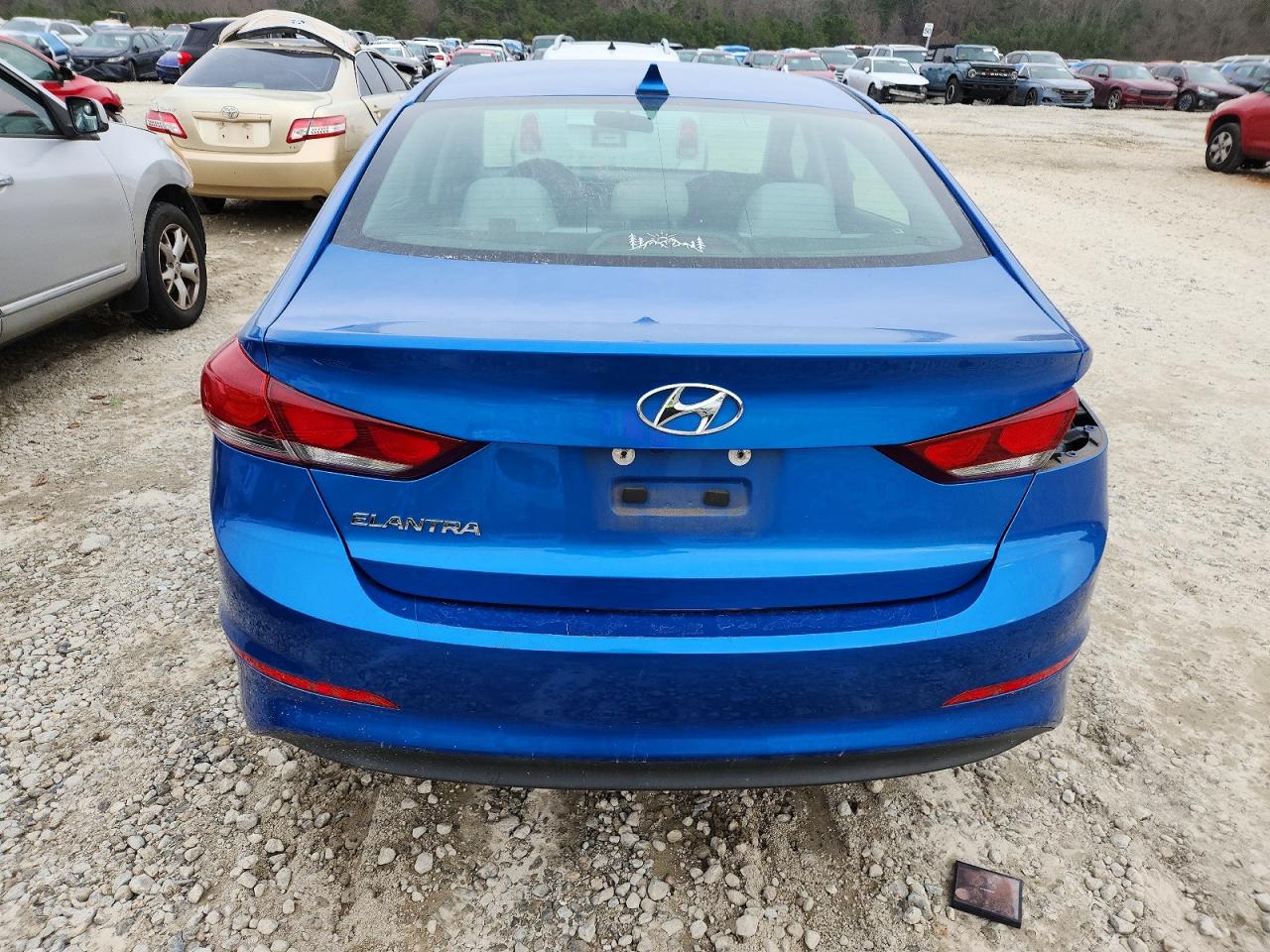2017 HYUNDAI ELANTRA SE photo 6