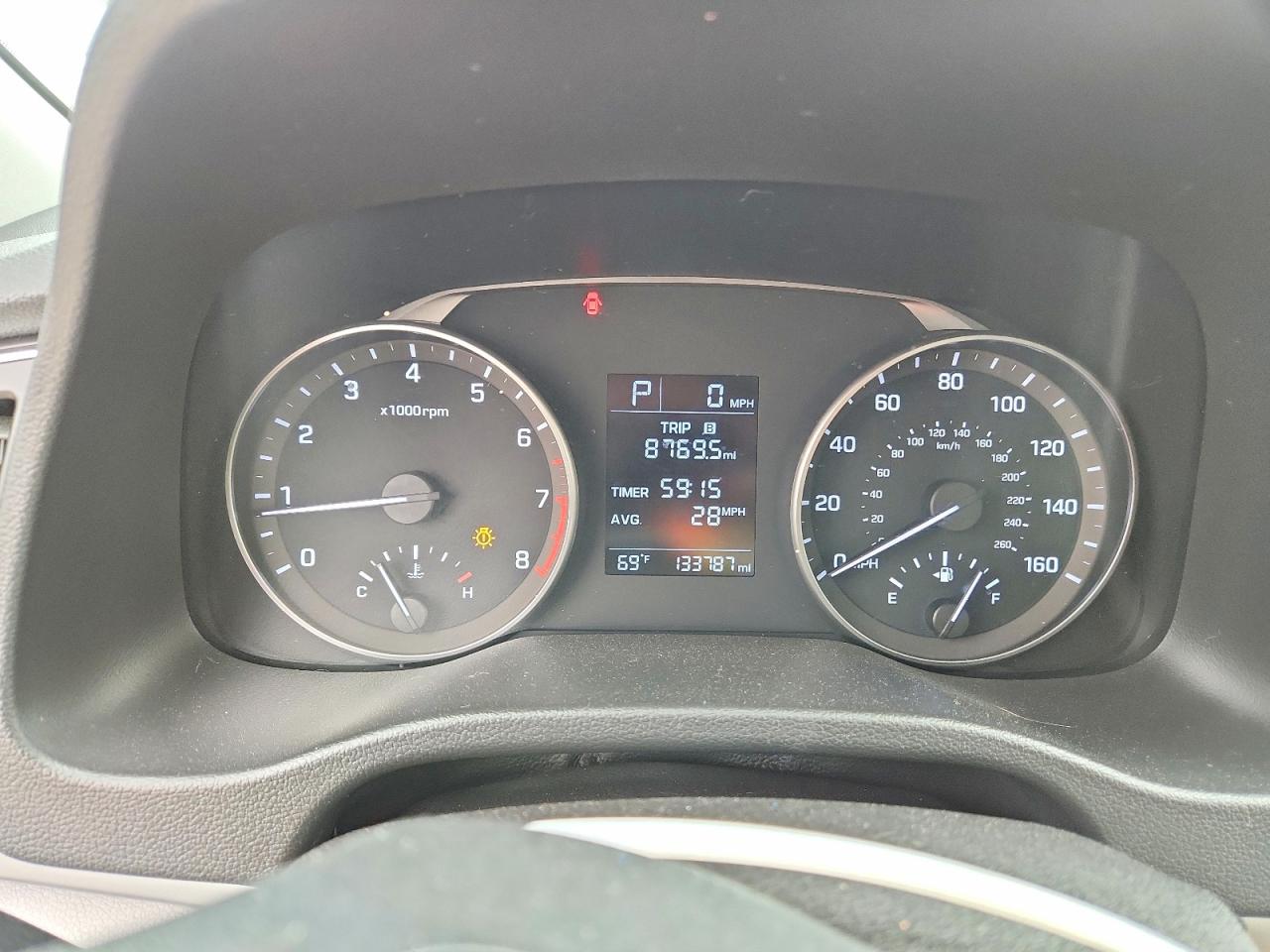 2017 HYUNDAI ELANTRA SE photo 9