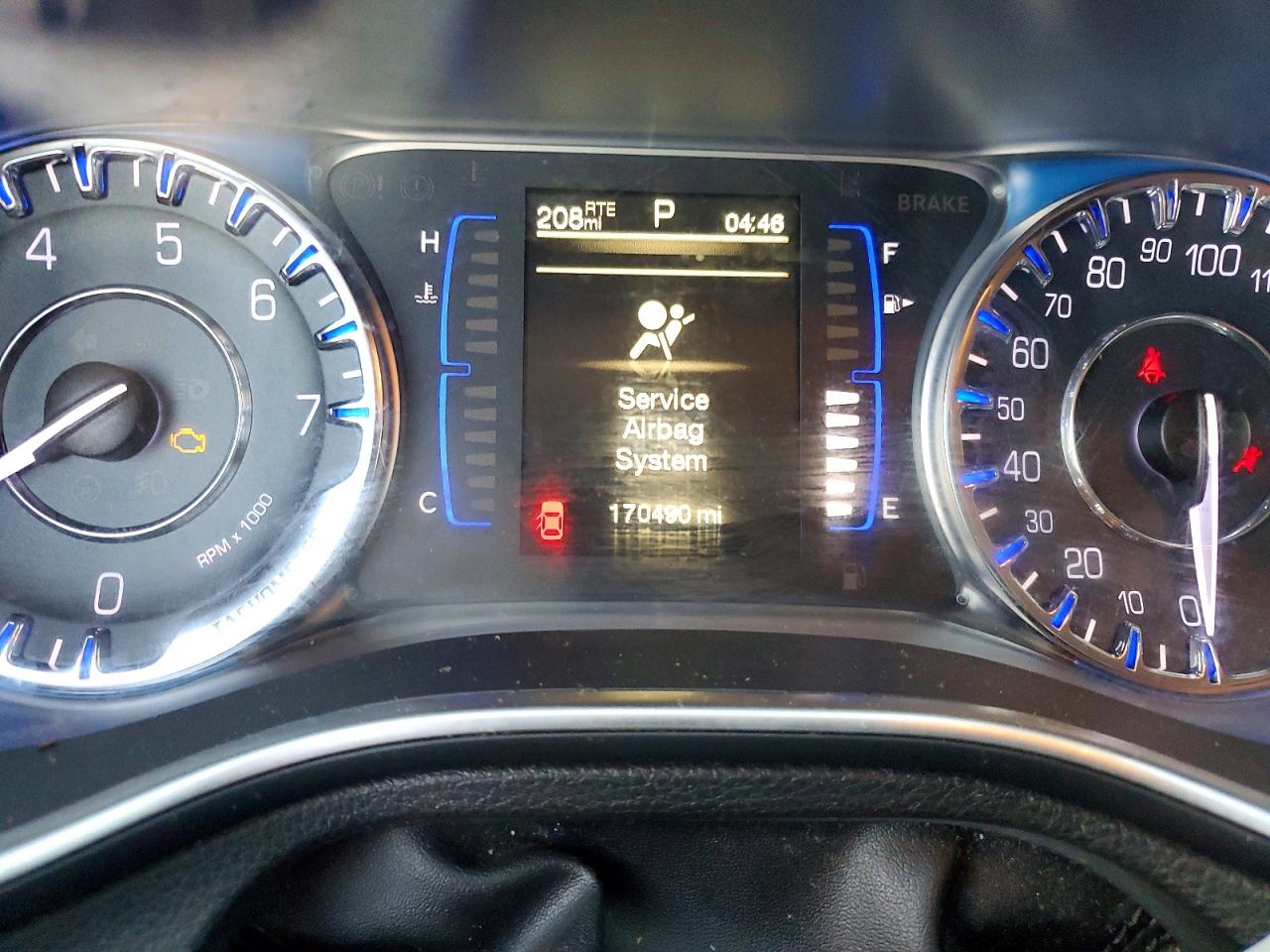 2015 CHRYSLER 200 photo 9