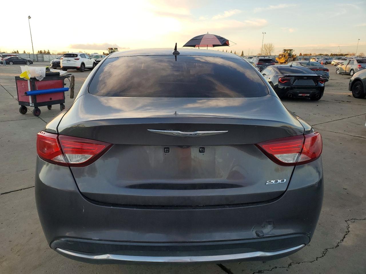 2015 CHRYSLER 200 photo 6