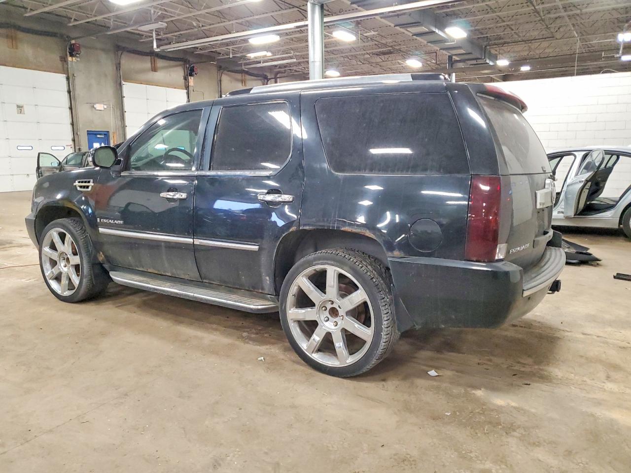 2007 CADILLAC ESCALADE LUXURY photo 2