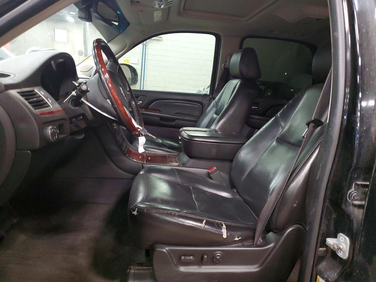2007 CADILLAC ESCALADE LUXURY photo 7