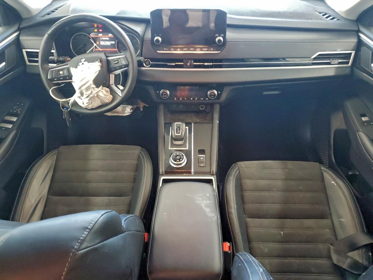2024 MITSUBISHI OUTLANDER SE photo 8