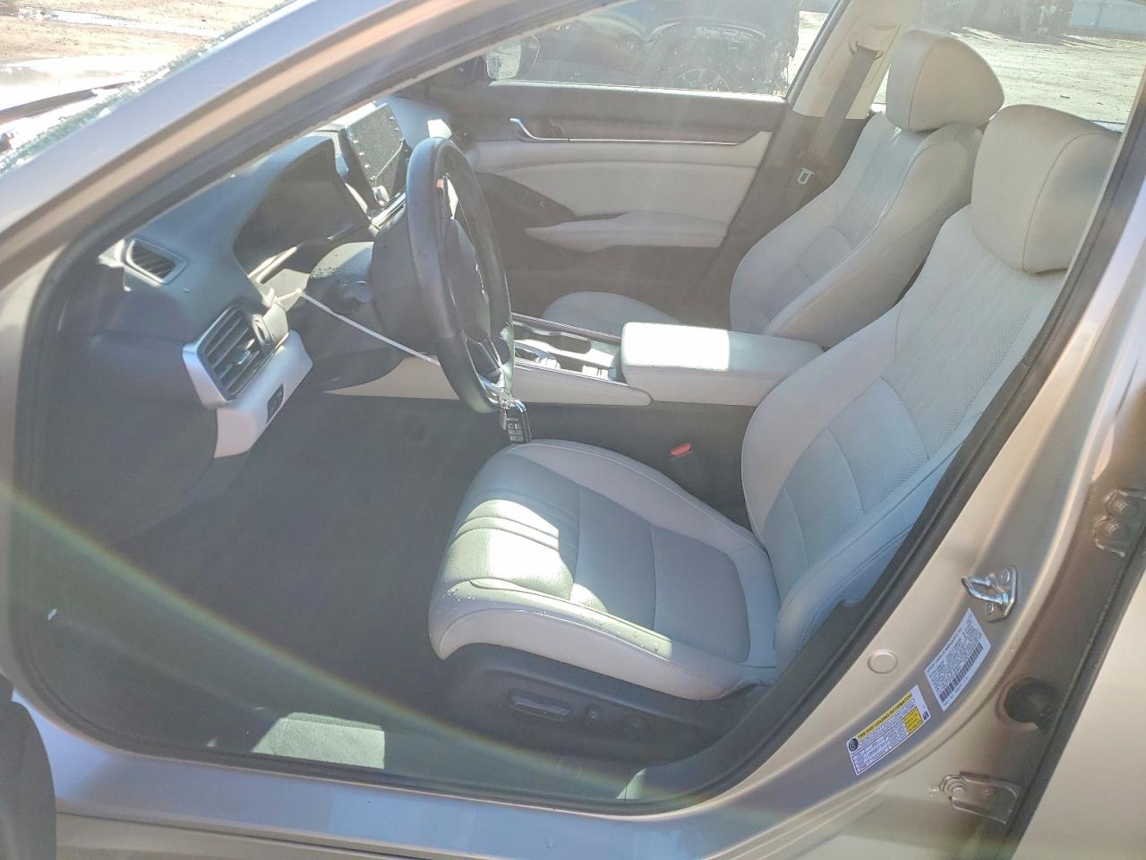 2018 HONDA ACCORD EXL photo 7