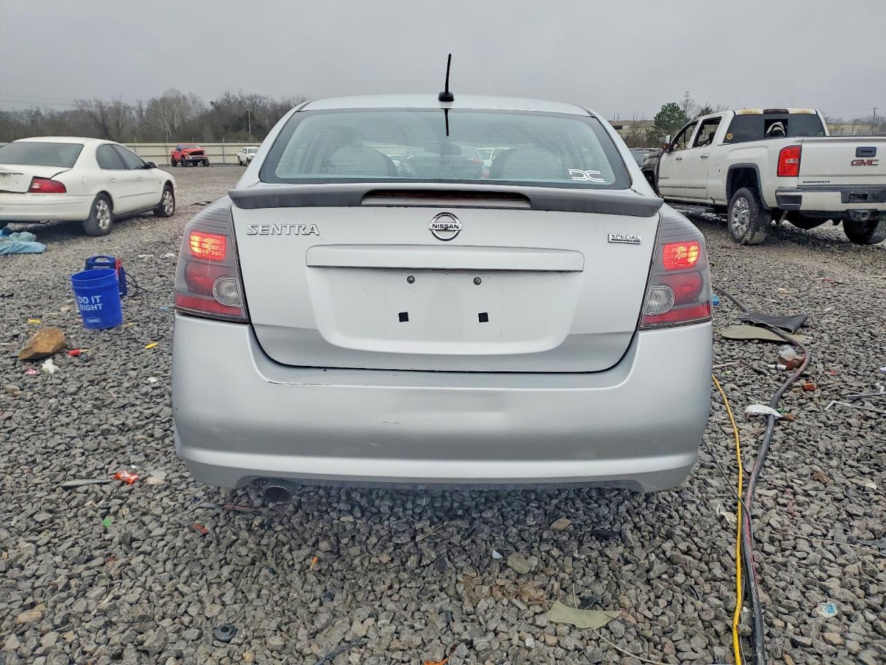 2012 NISSAN SENTRA 2.0 photo 6