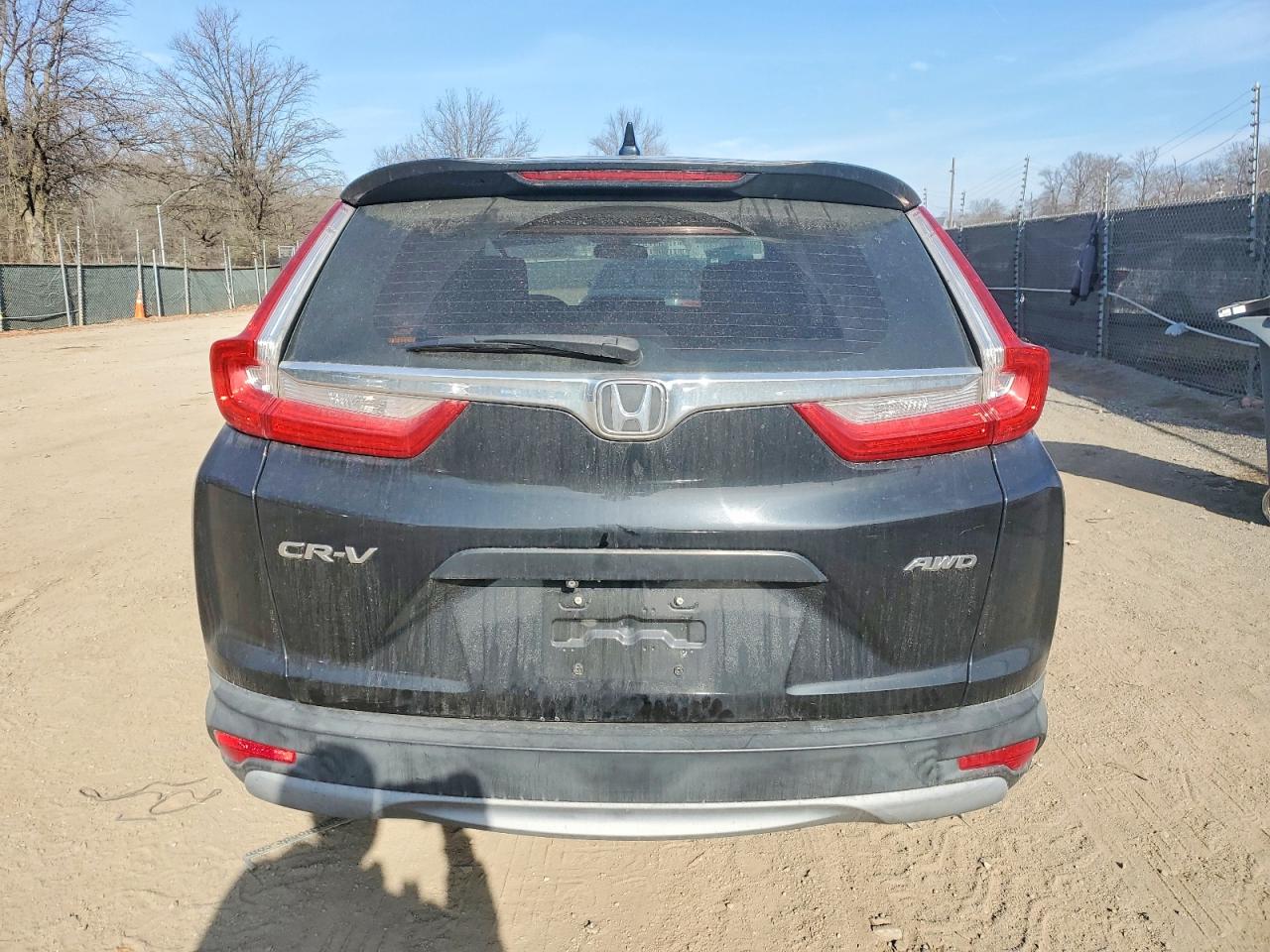 2017 HONDA CR-V LX photo 6