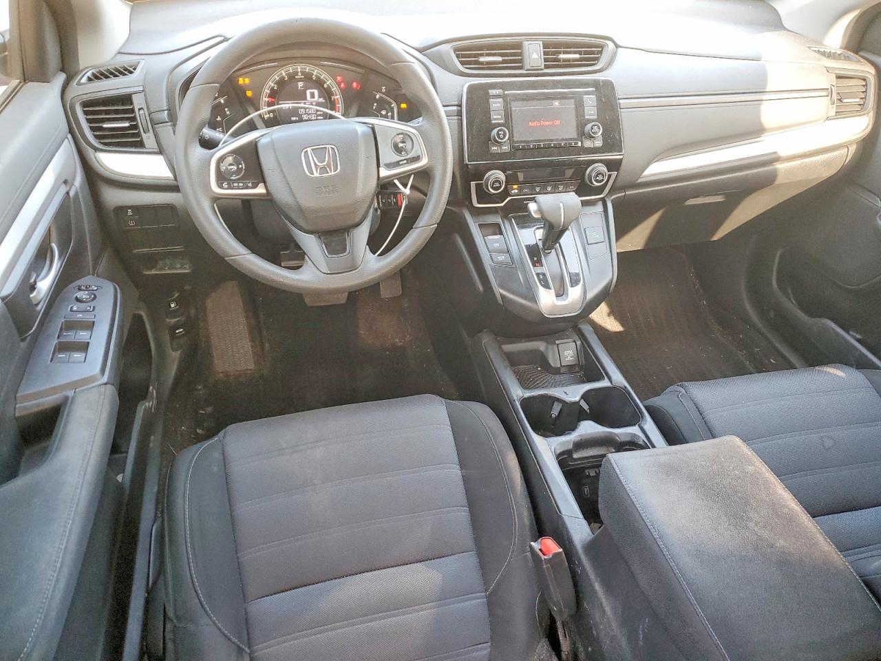 2017 HONDA CR-V LX photo 8
