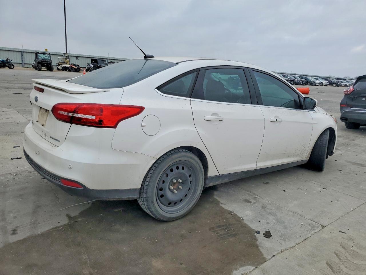 2018 FORD FOCUS TITANIUM photo 3