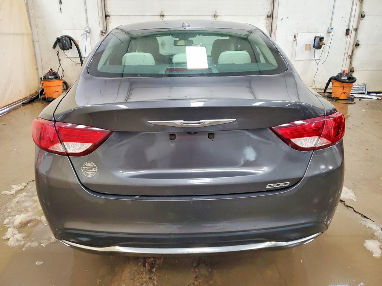 2015 CHRYSLER 200 LIMITED photo 6