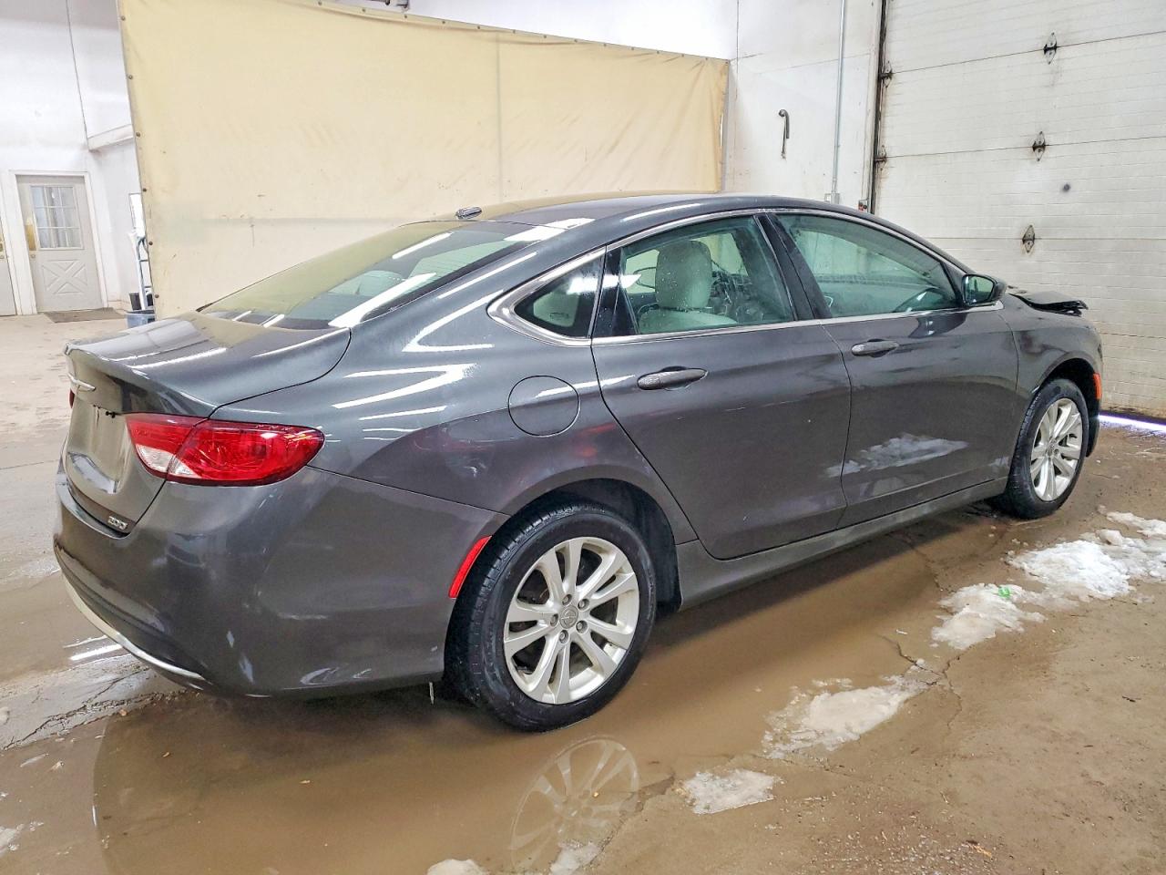 2015 CHRYSLER 200 LIMITED photo 3