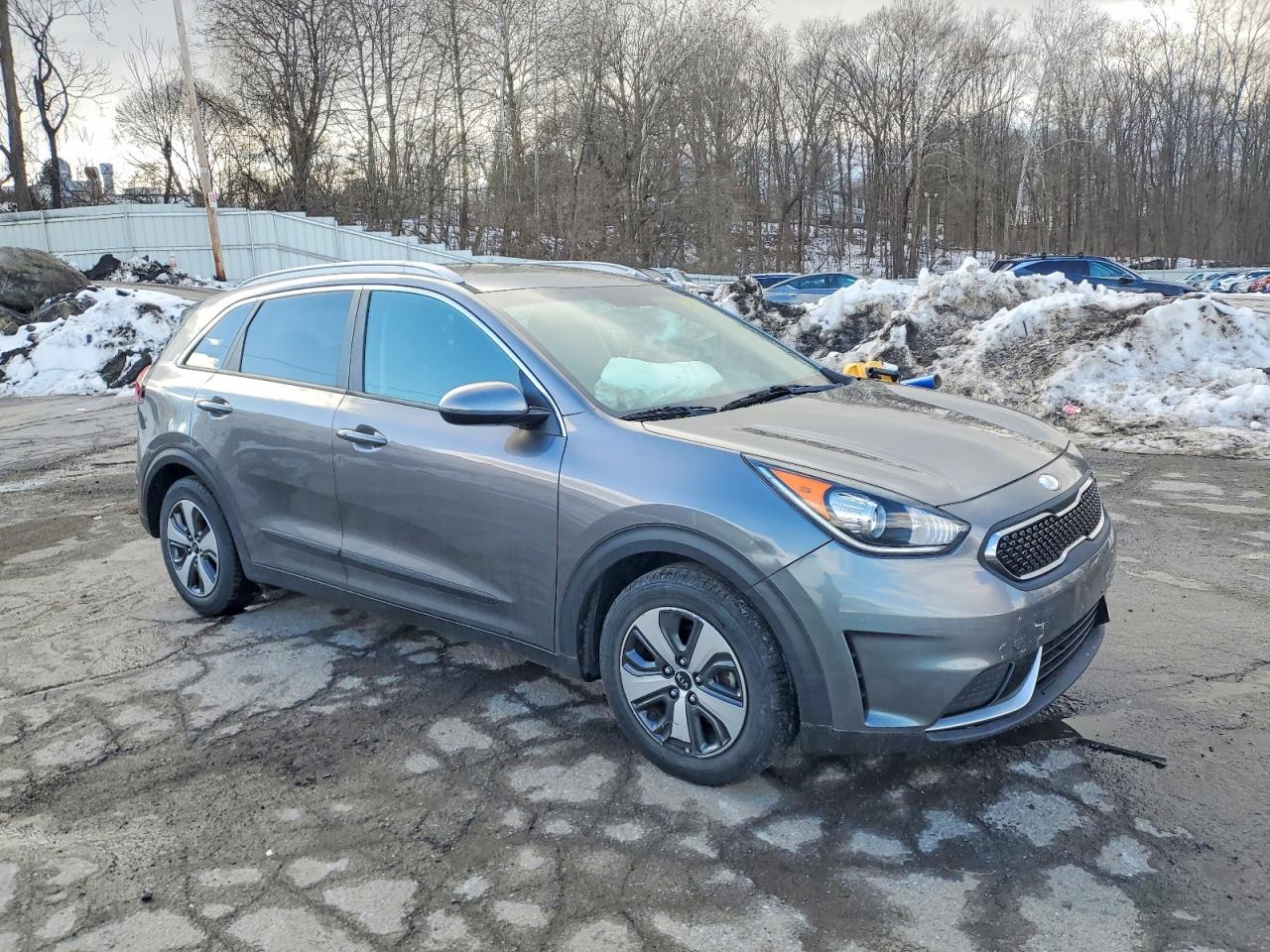 2017 KIA NIRO photo 4