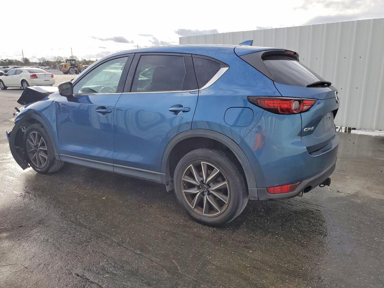 2017 MAZDA CX-5 GRAND TOURING photo 2