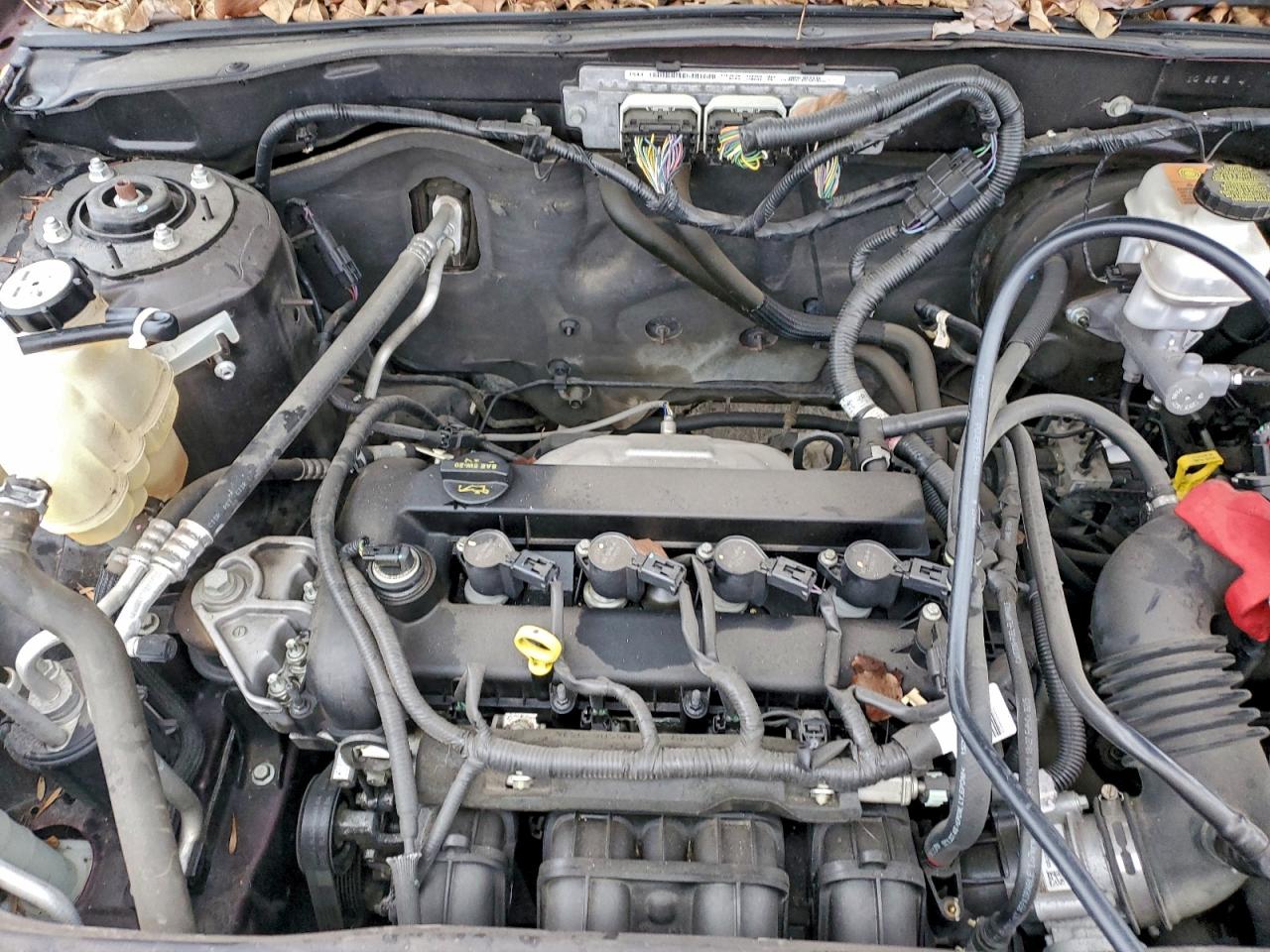2012 FORD ESCAPE XLT photo 23