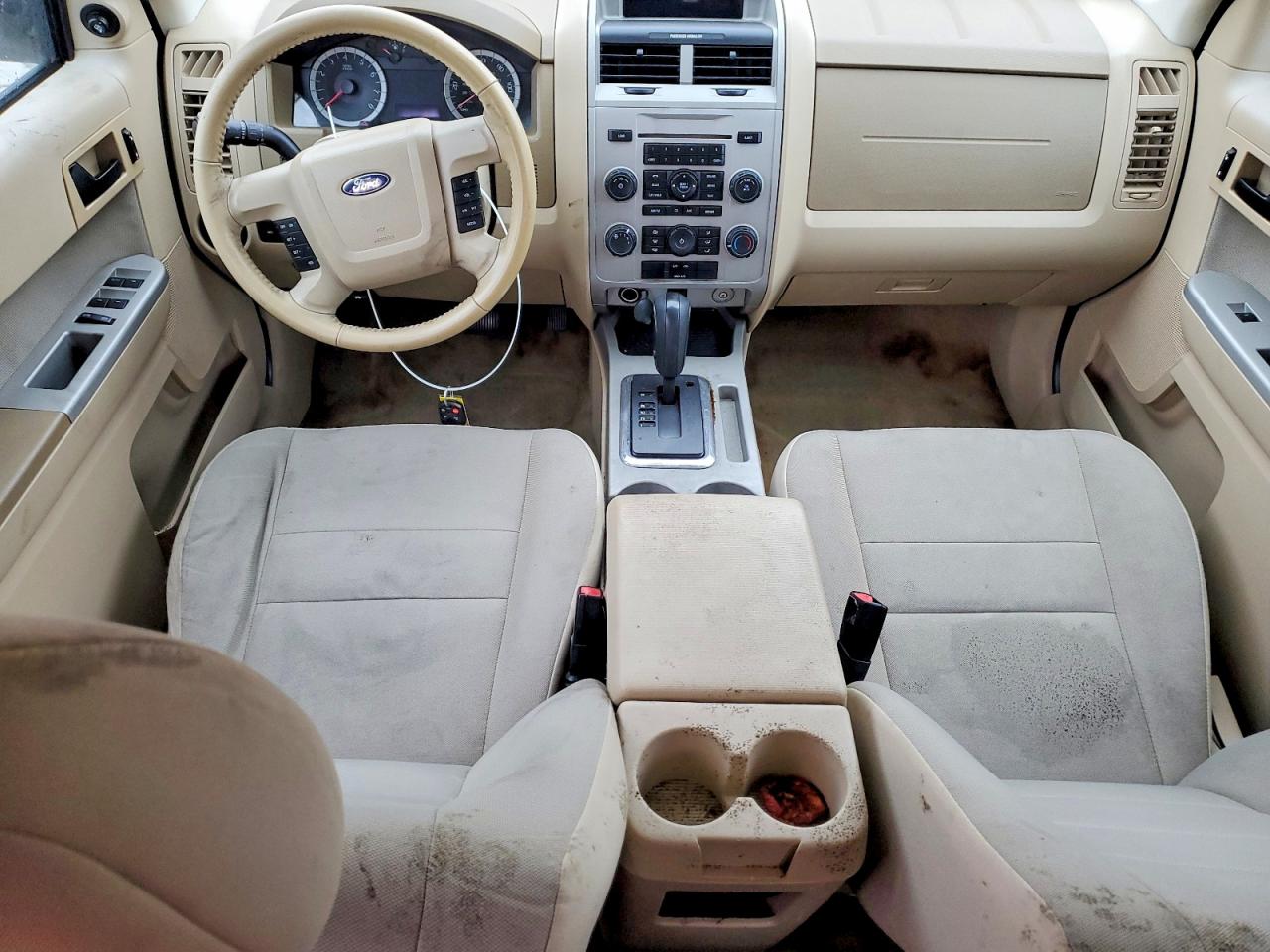 2012 FORD ESCAPE XLT photo 15