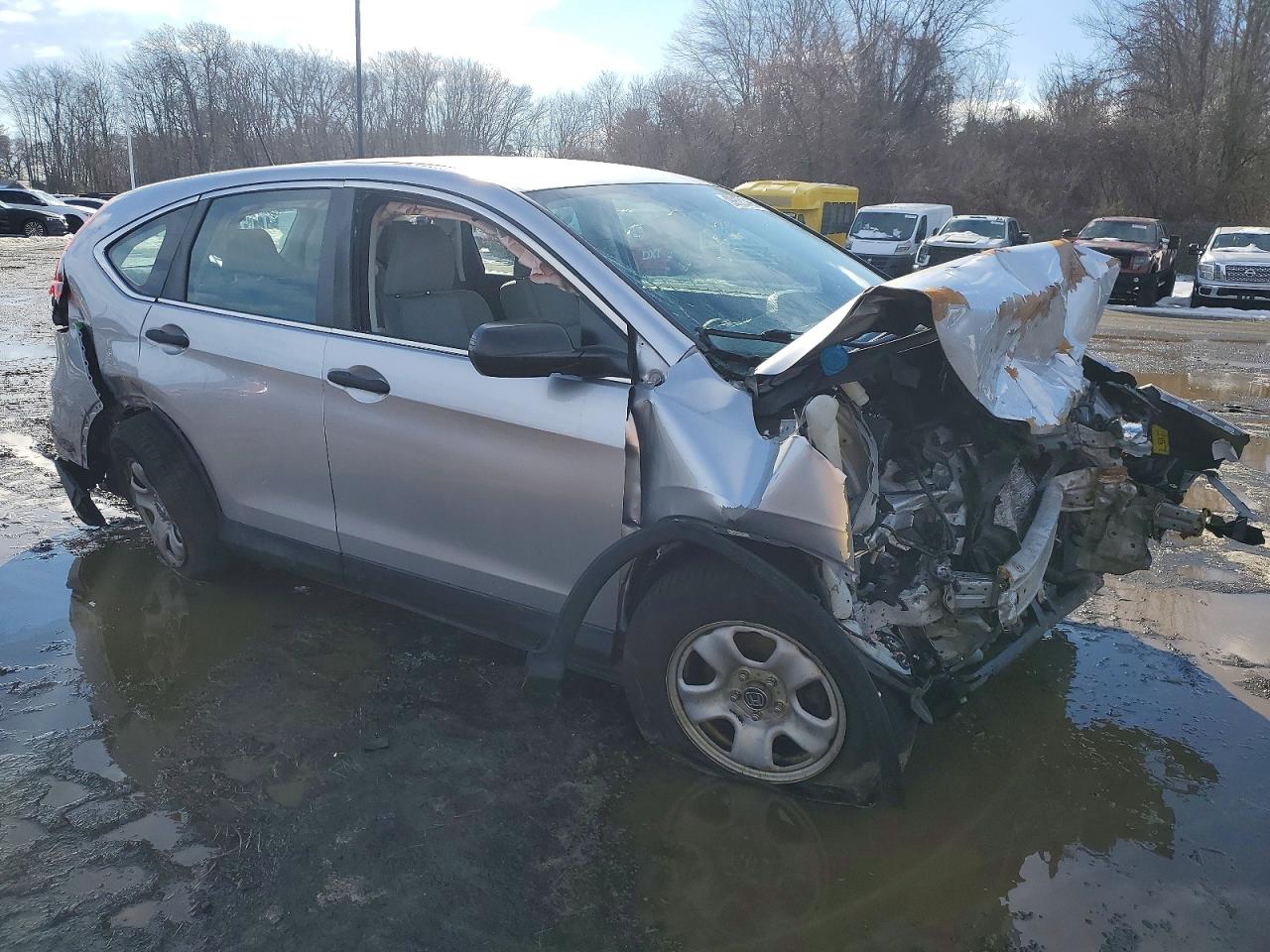 2015 HONDA CR-V LX photo 4