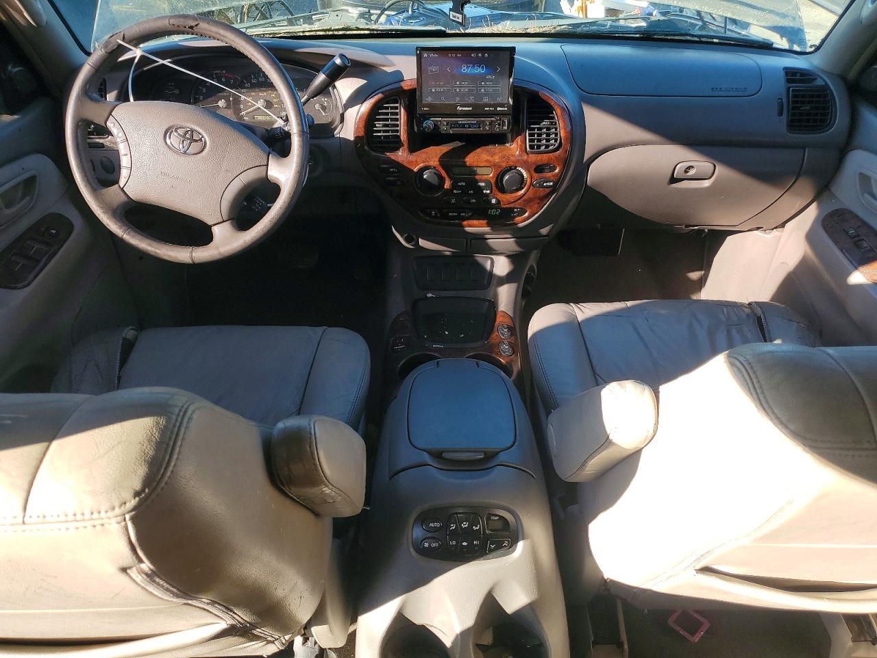 2005 TOYOTA SEQUOIA SR5 photo 15