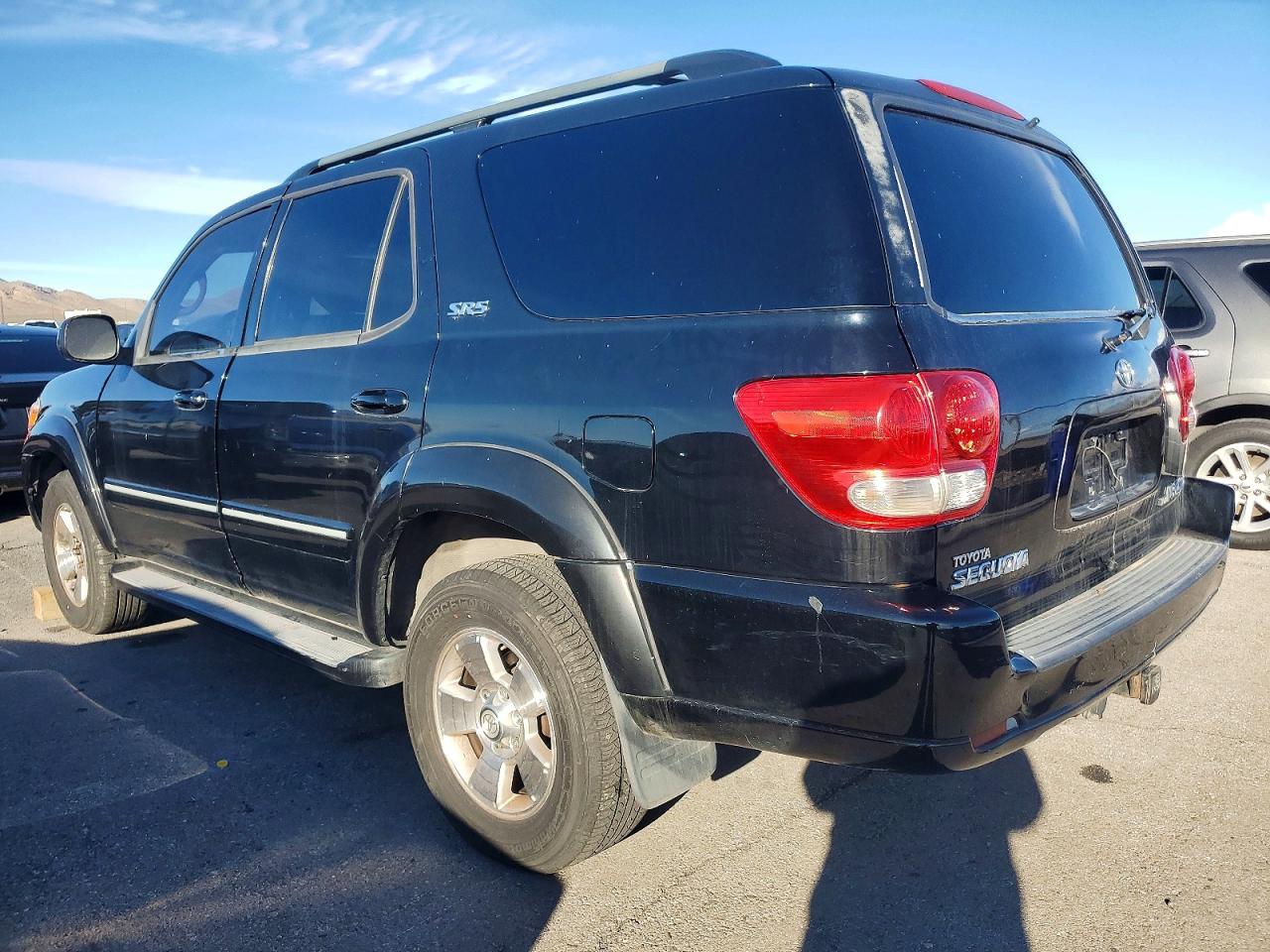 2005 TOYOTA SEQUOIA SR5 photo 3