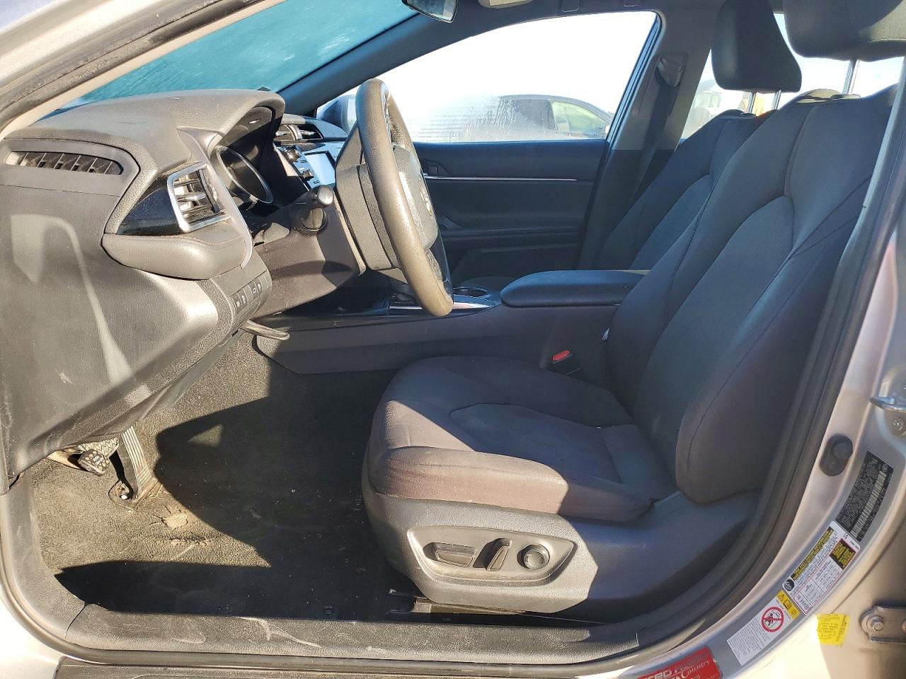 2018 TOYOTA CAMRY L photo 7