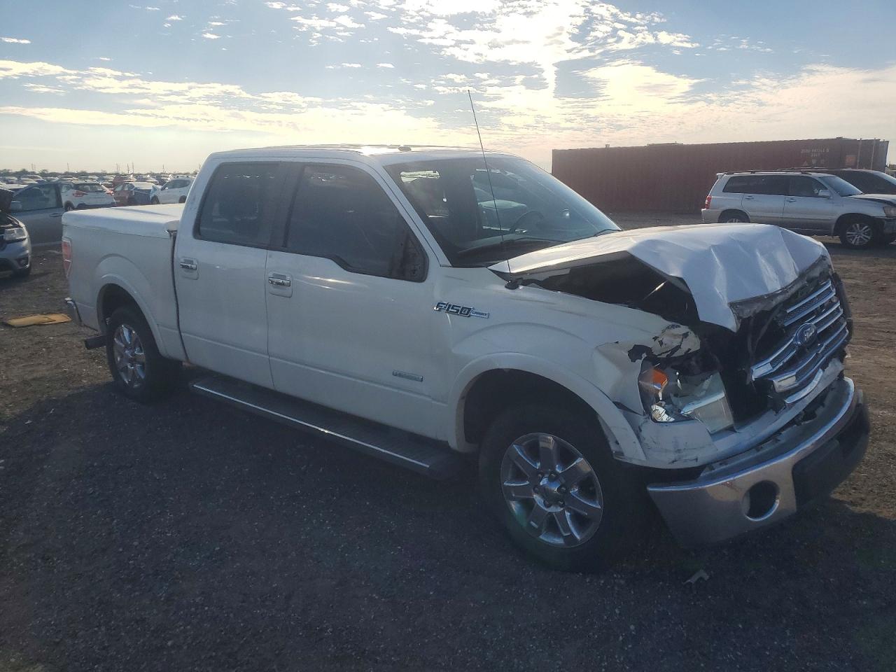 2014 FORD F150 SUPERCREW photo 4